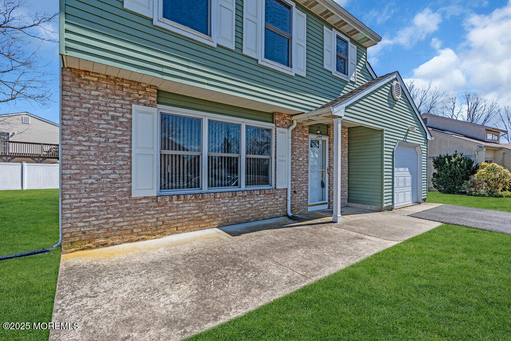 101 Bristlecone Drive, Howell, New Jersey image 3