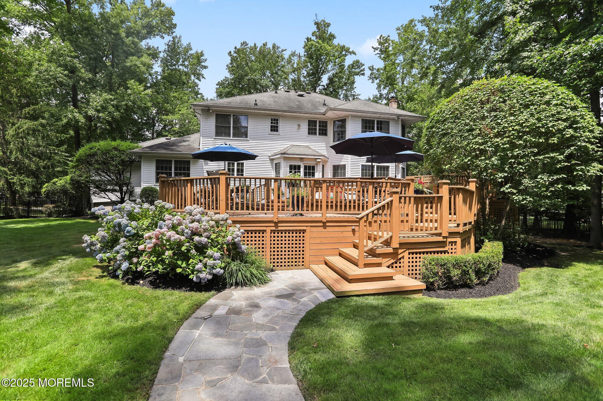 8 Roxbury Lane, Manalapan, New Jersey image 50