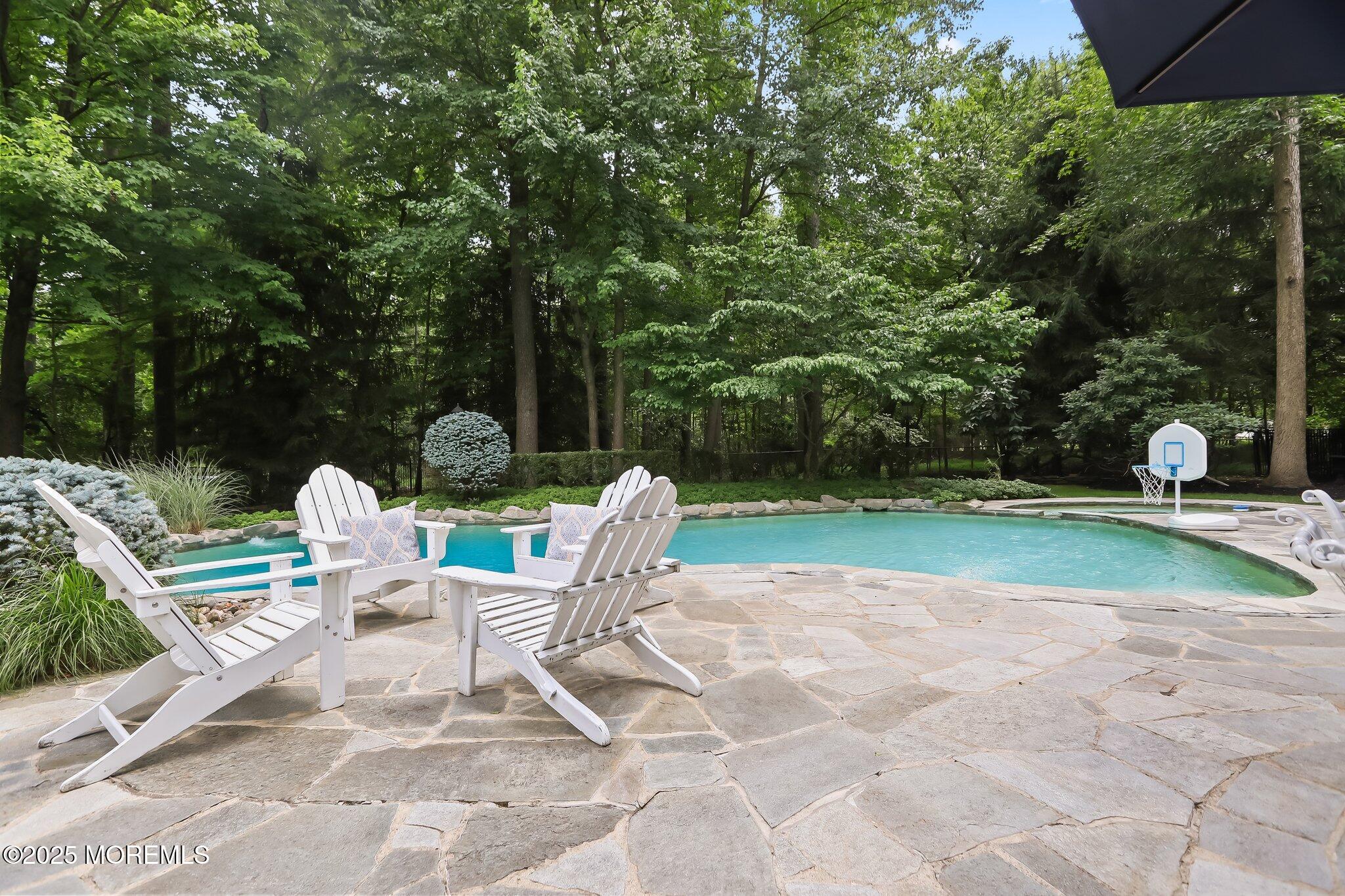 8 Roxbury Lane, Manalapan, New Jersey image 43