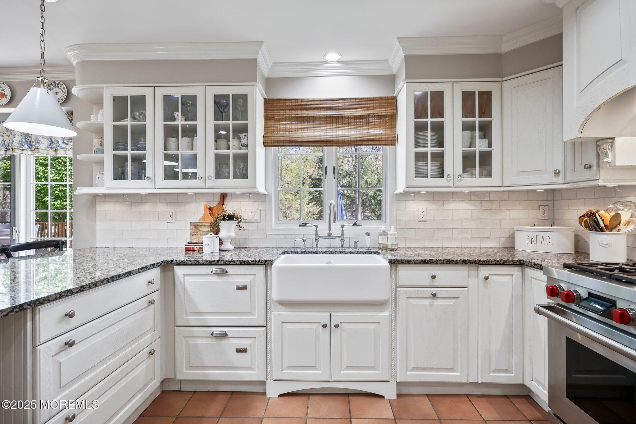 8 Roxbury Lane, Manalapan, New Jersey image 18
