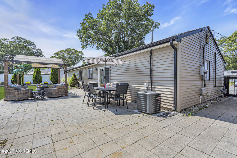 111 Lawrence Drive, Lanoka Harbor, New Jersey image 42