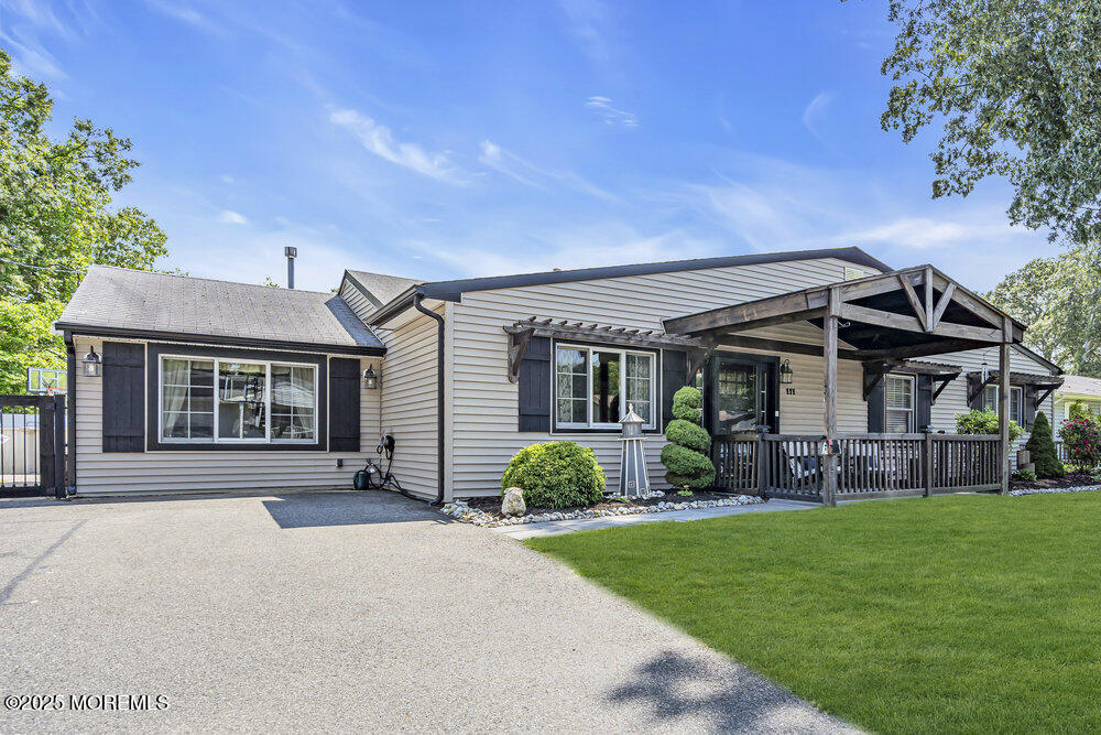 111 Lawrence Drive, Lanoka Harbor, New Jersey image 4