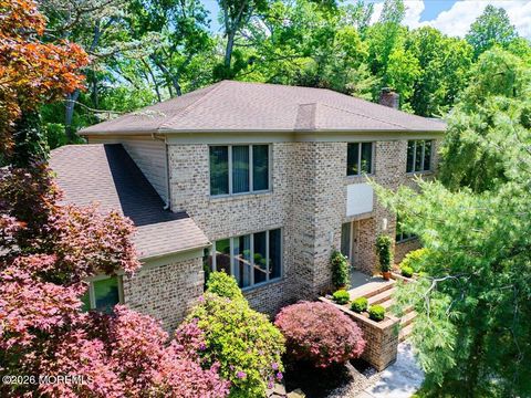 Homes For Sale - 16 Leonard Drive<br/> Morganville, NJ 07751