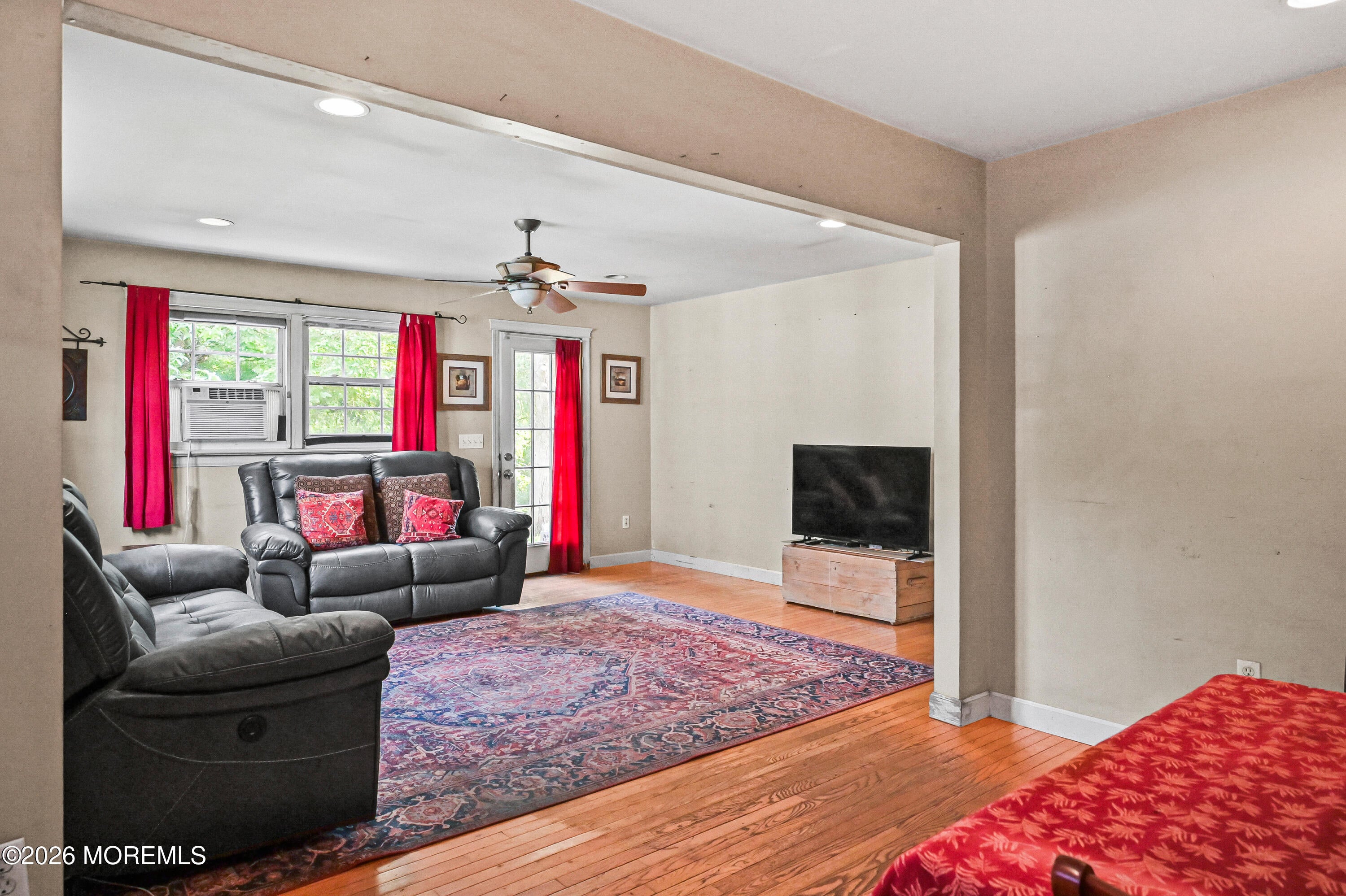 317 Edgeview Road