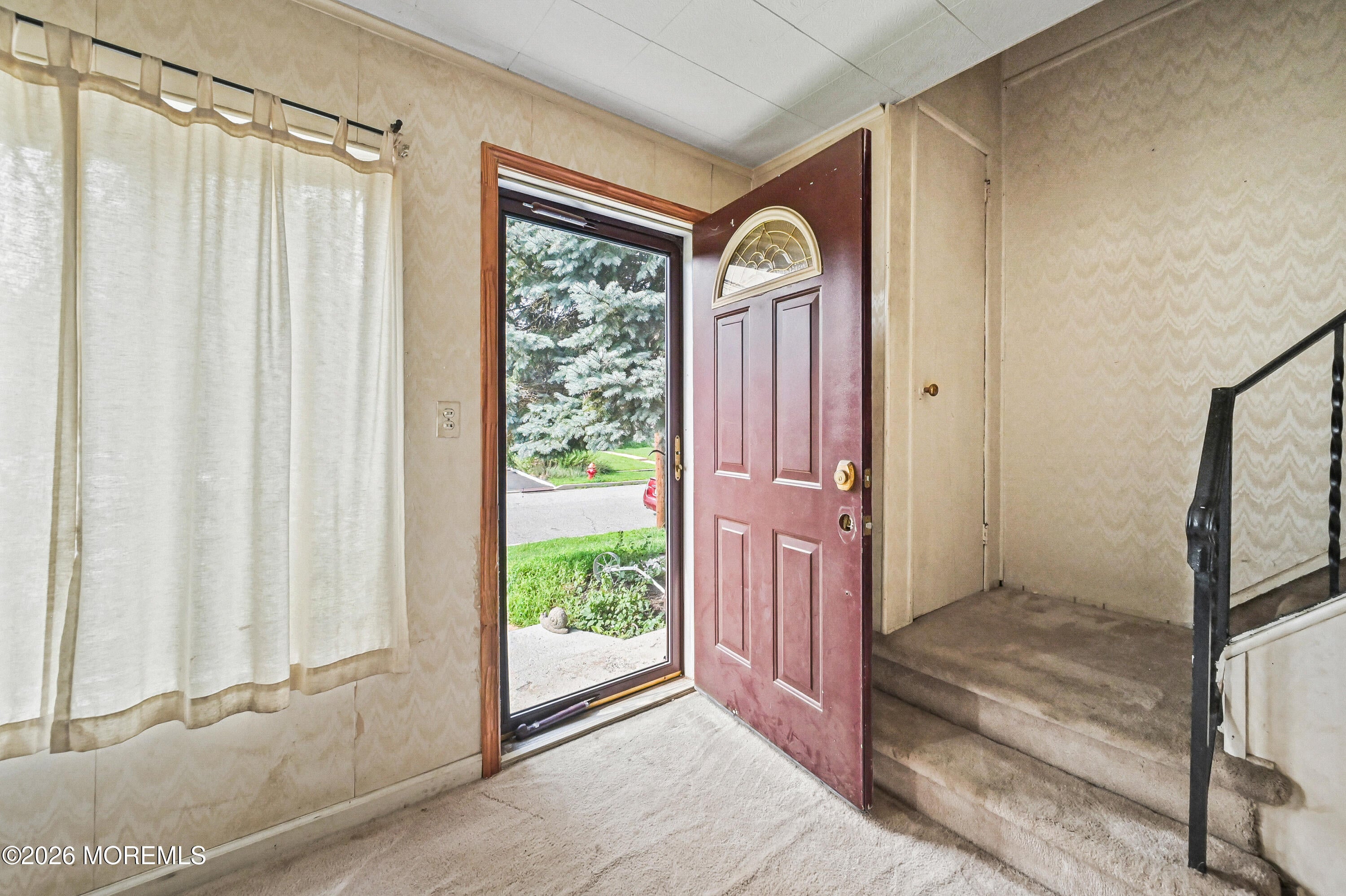 317 Edgeview Road