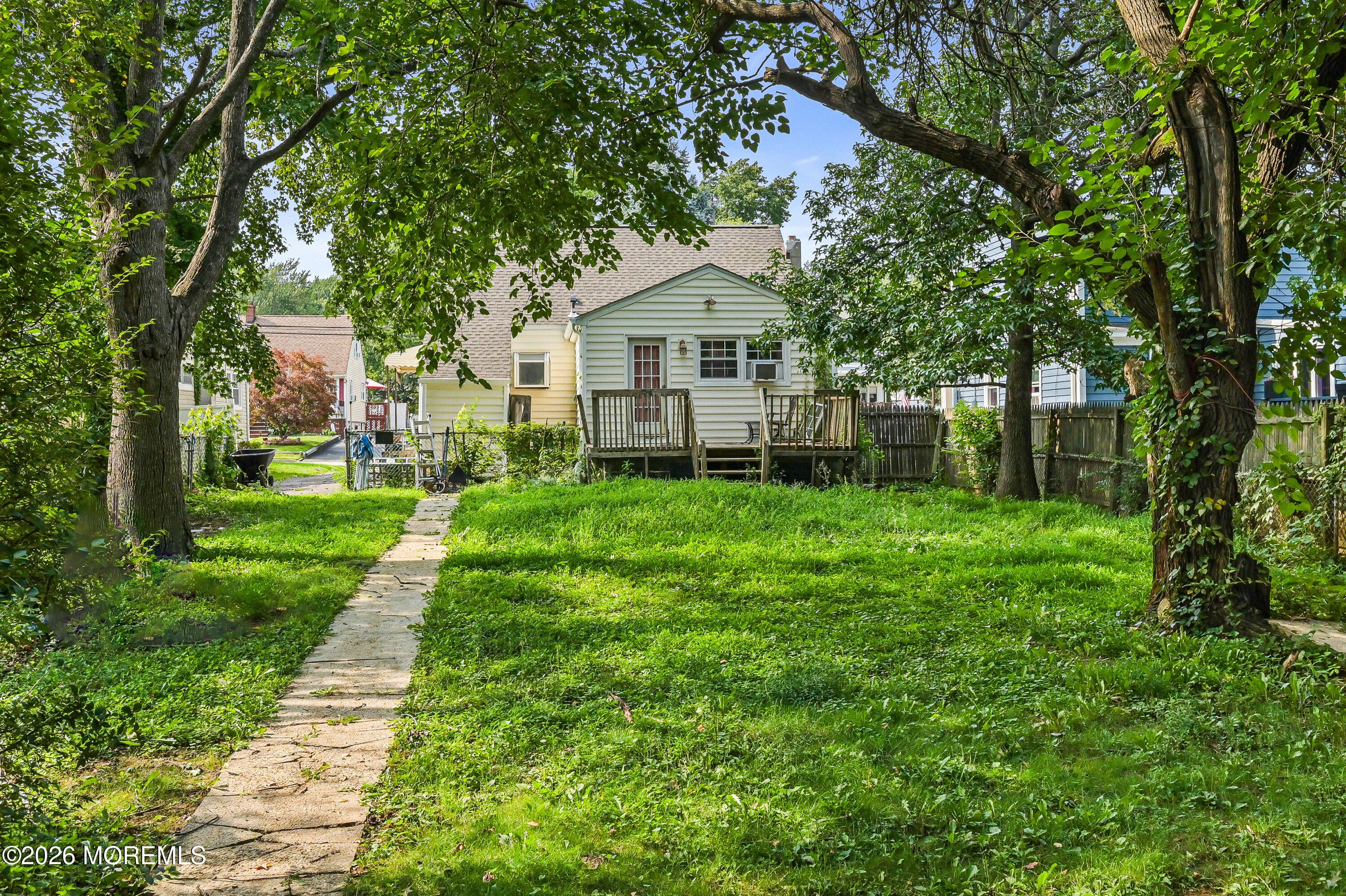 317 Edgeview Road
