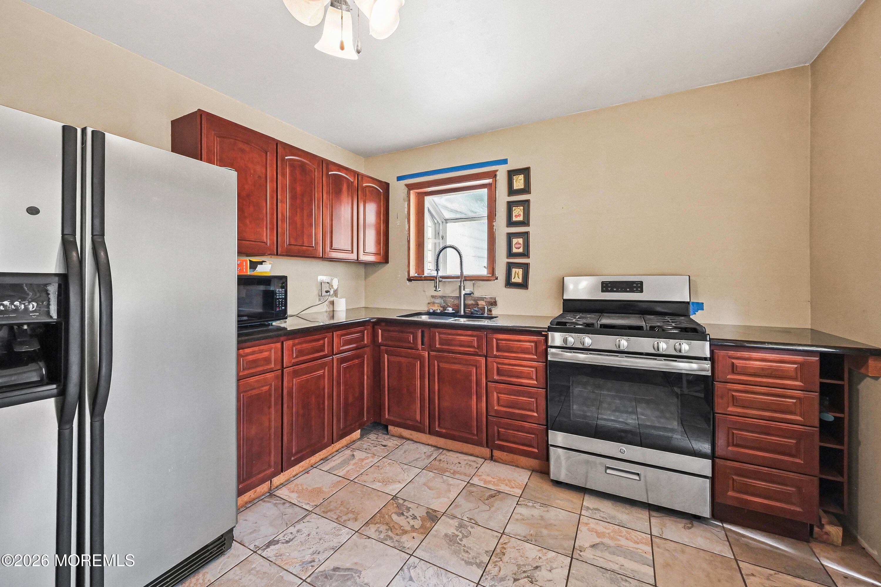 317 Edgeview Road