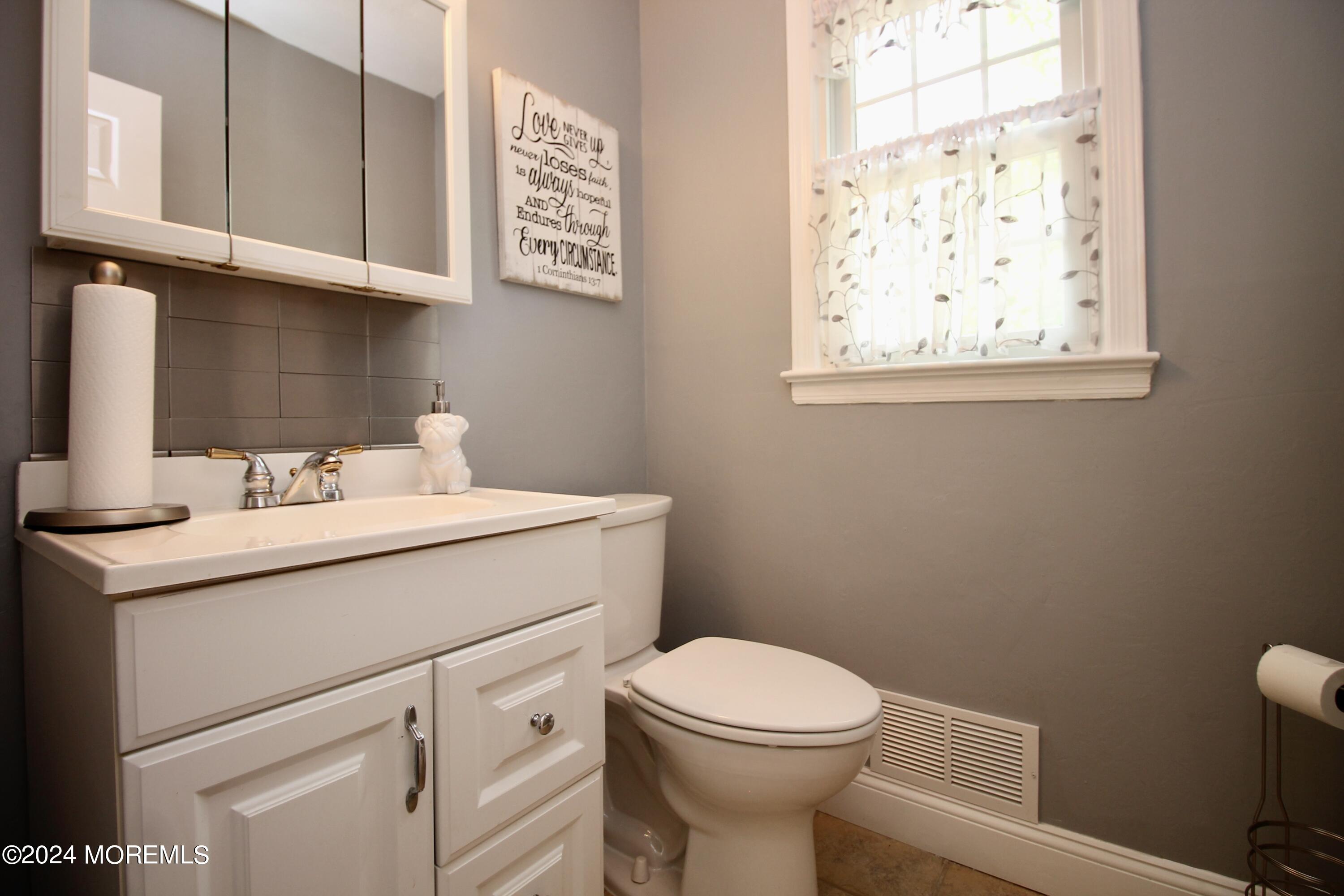 41 Hidden Stream Road, Freehold, New Jersey image 16