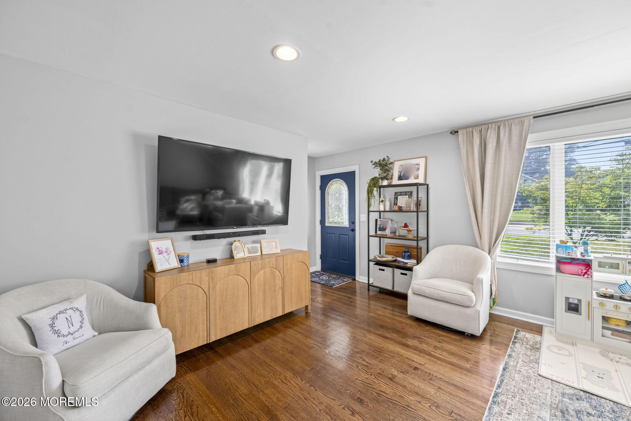 213 Lloyd Road