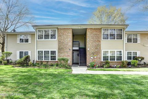 13 Boxwood Terrace Red Bank NJ 07701