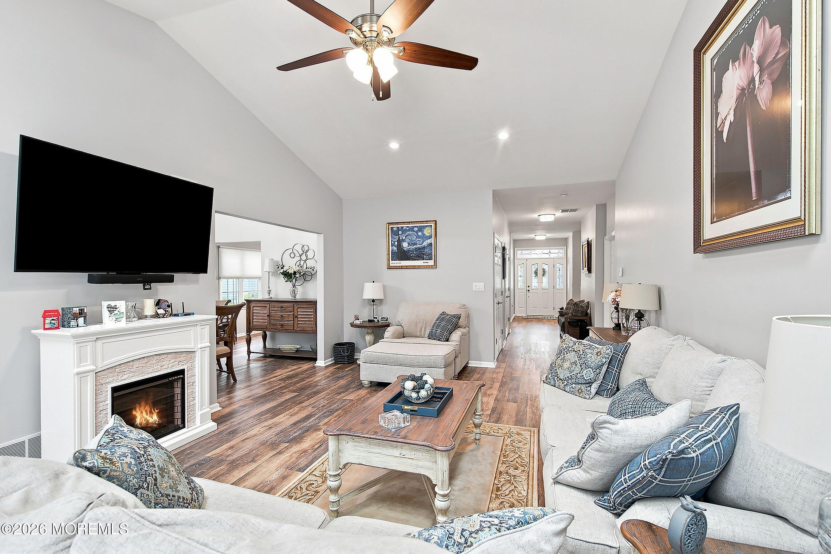 28 Sherwood Drive