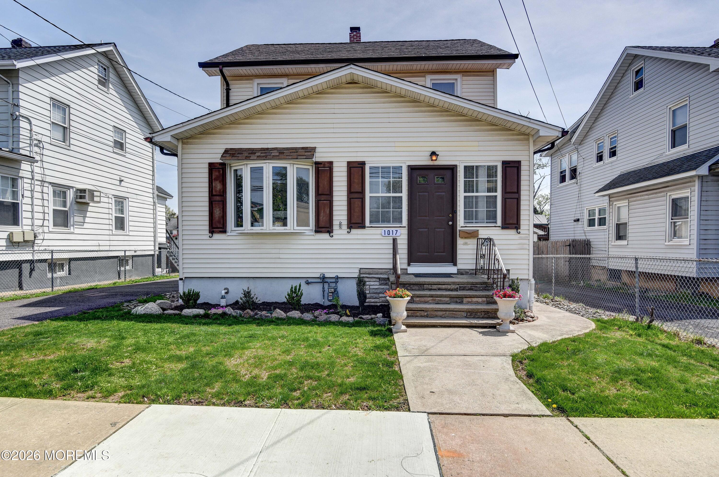 1017 Grandview Avenue