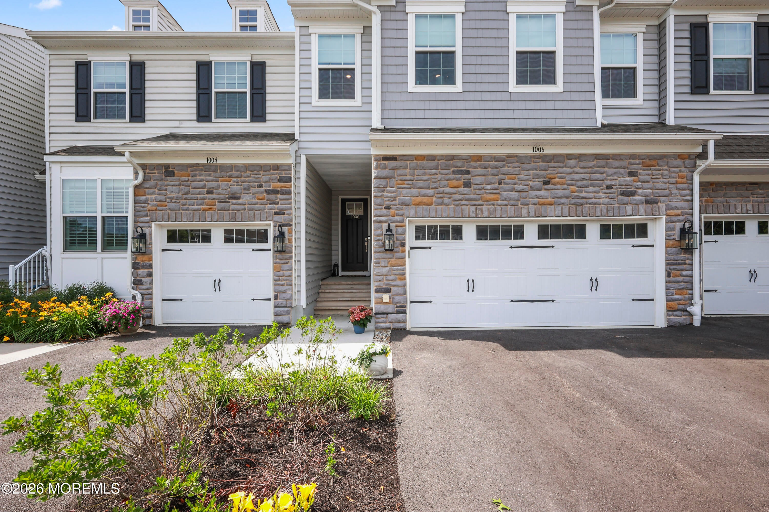 1006 Pheasant Lane #204
