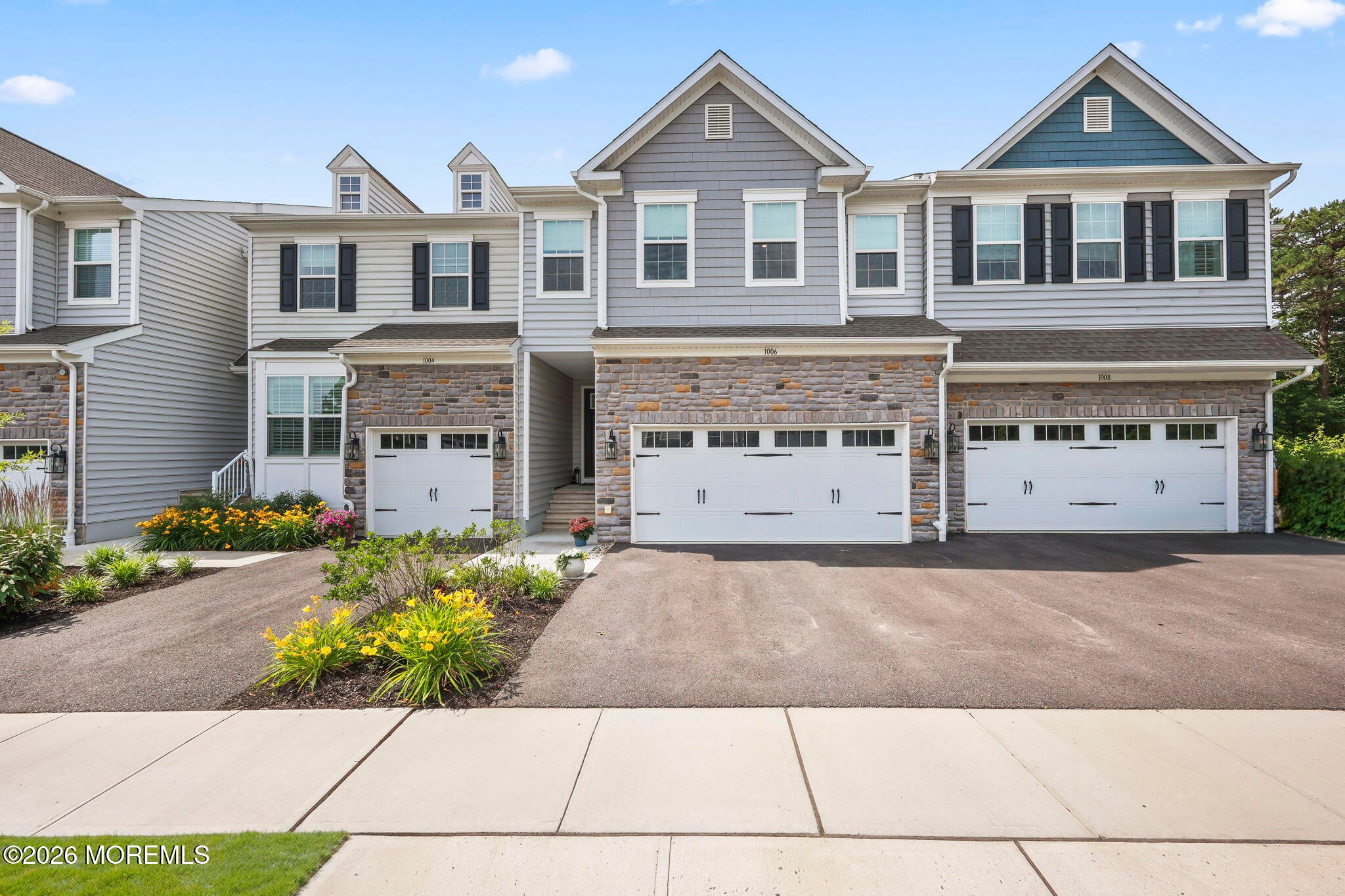 1006 Pheasant Lane #204
