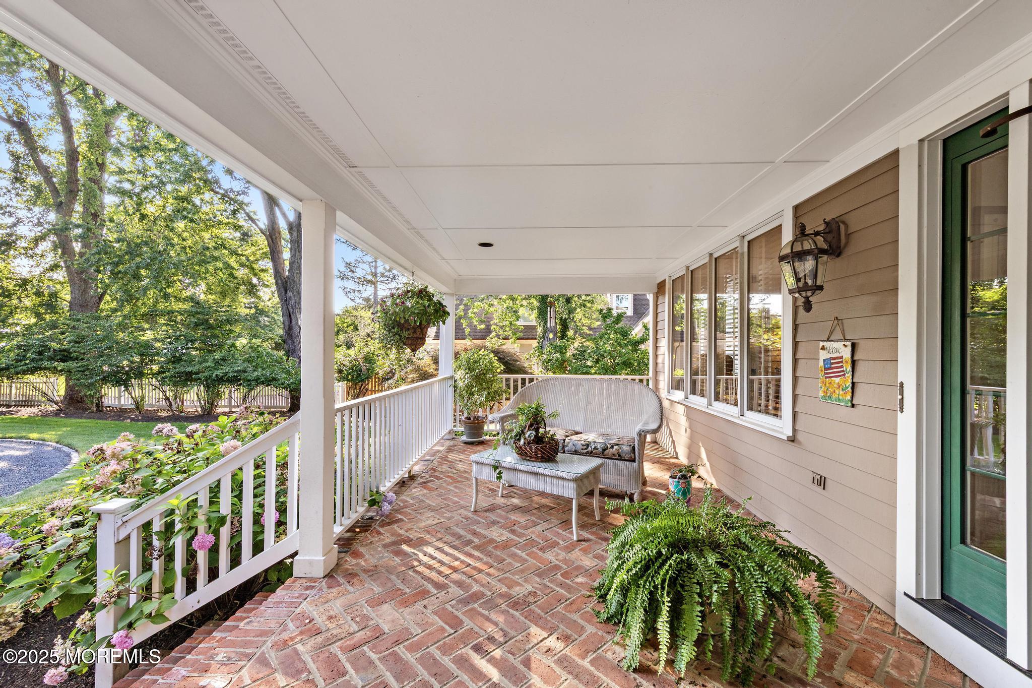 25 Oakes Road