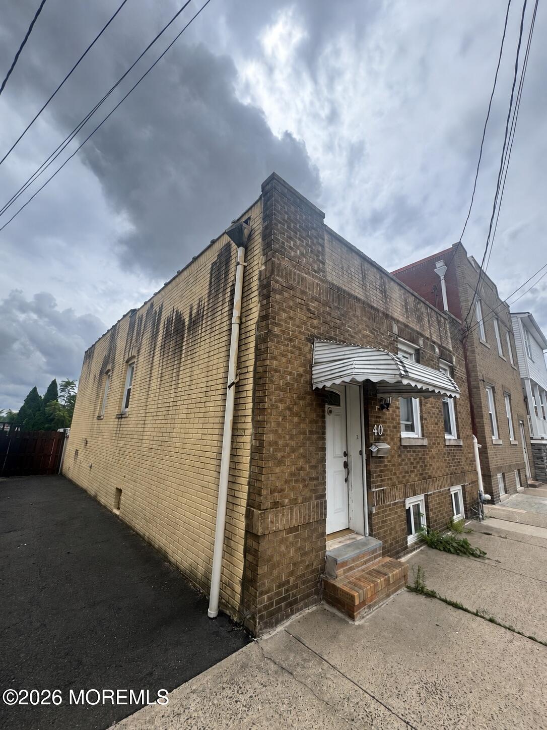 40 Farnham Avenue