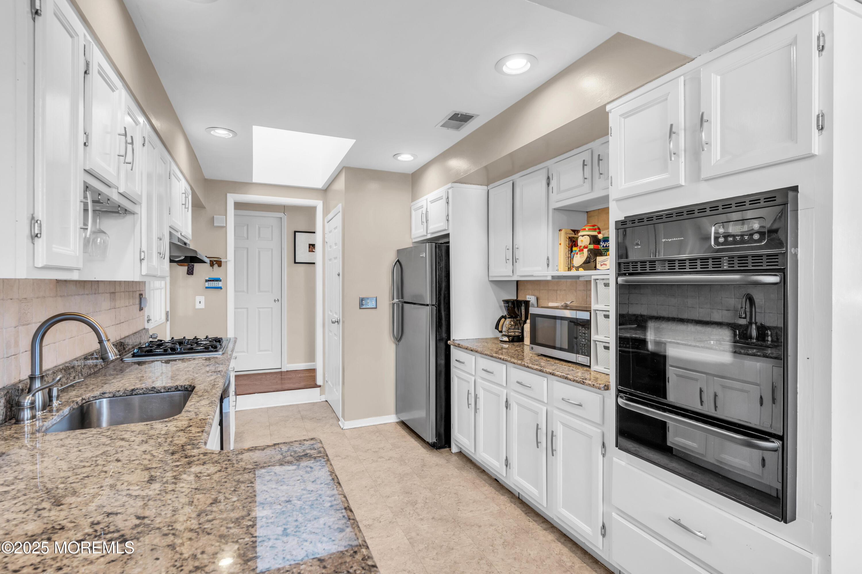 2 Hazlet Avenue, Hazlet, New Jersey image 9