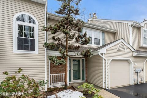 Condo For Sale - 405 Aberdeen Lane #425<br/> Toms River, NJ 08753