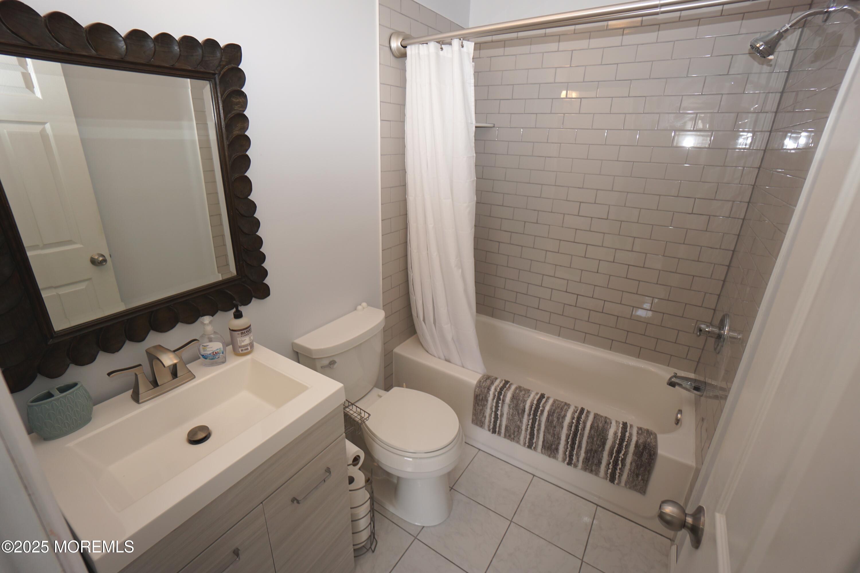 22 Red Fox Court, Tinton Falls, South Dakota image 20