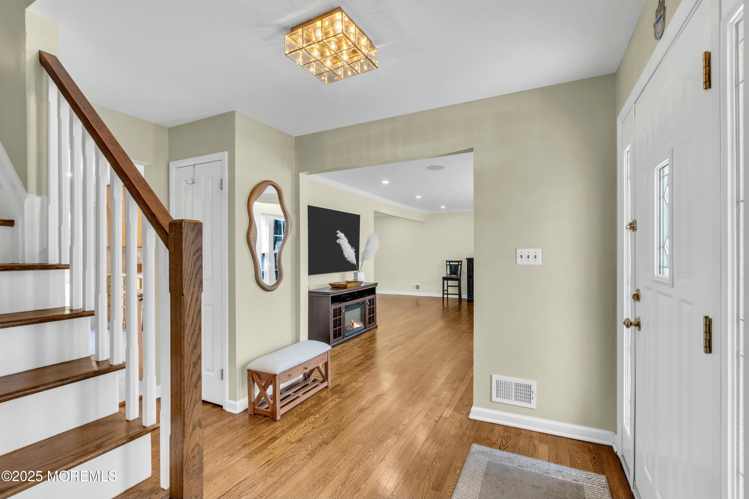4 Chesley Court, Morganville, New Jersey image 6