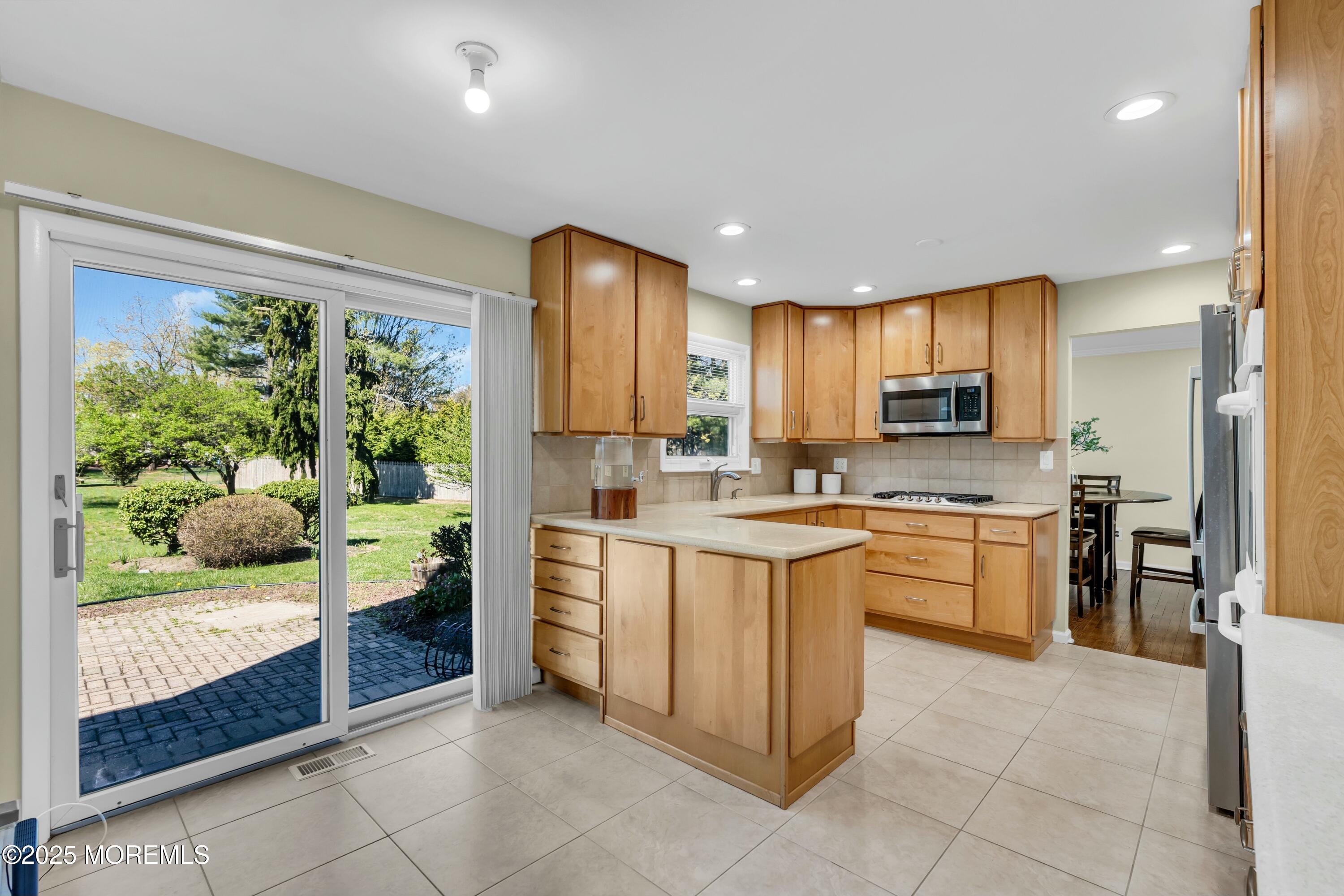 4 Chesley Court, Morganville, New Jersey image 12