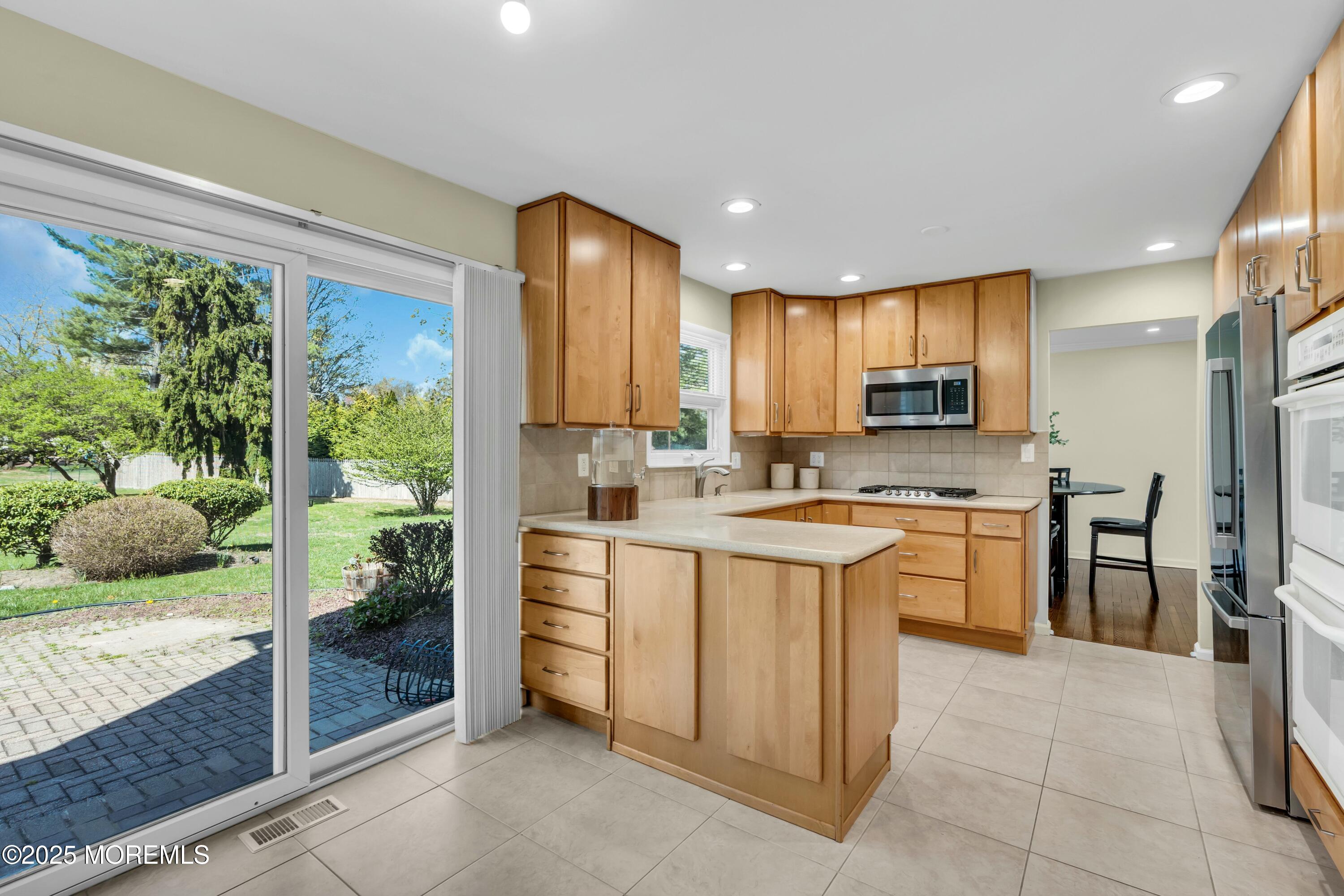 4 Chesley Court, Morganville, New Jersey image 15