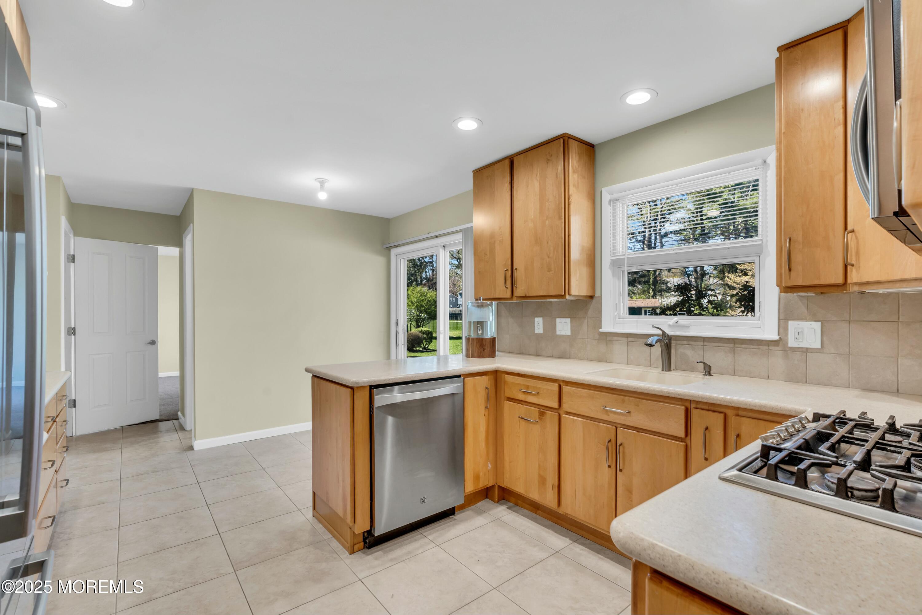 4 Chesley Court, Morganville, New Jersey image 14