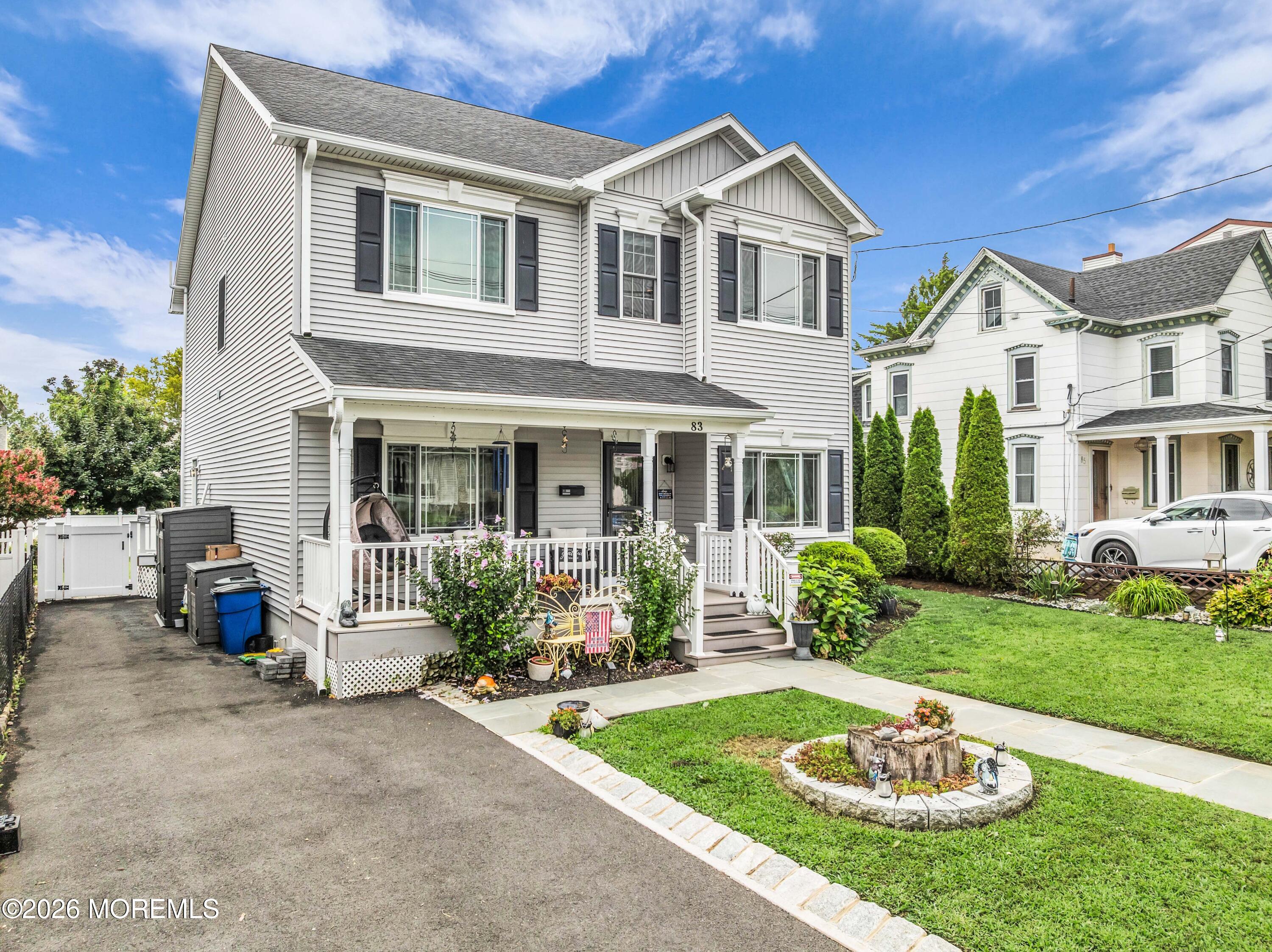 83 Center Avenue