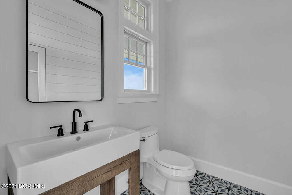 1581 Ocean Avenue, Mantoloking, New Jersey image 17