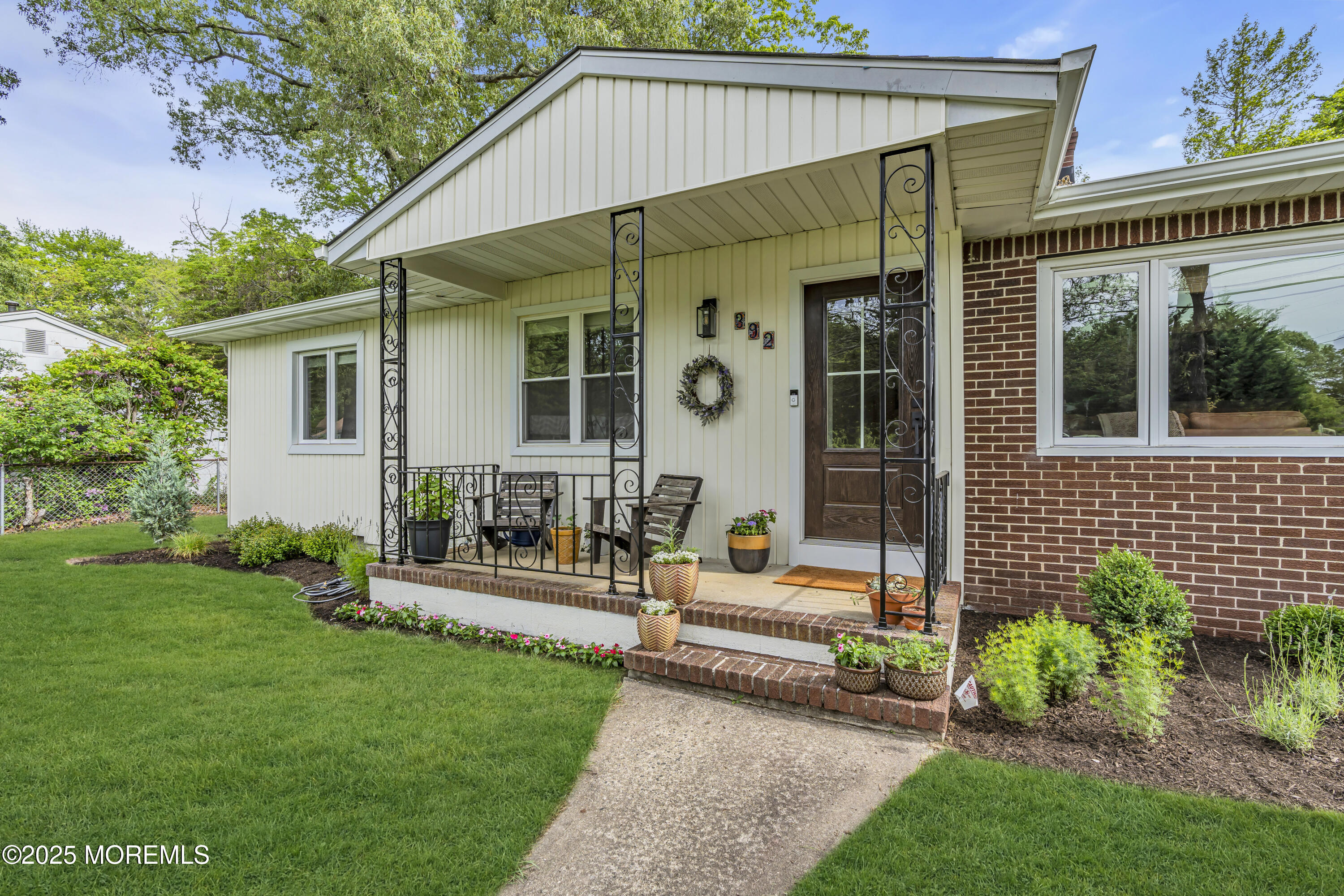 392 Constitution Drive