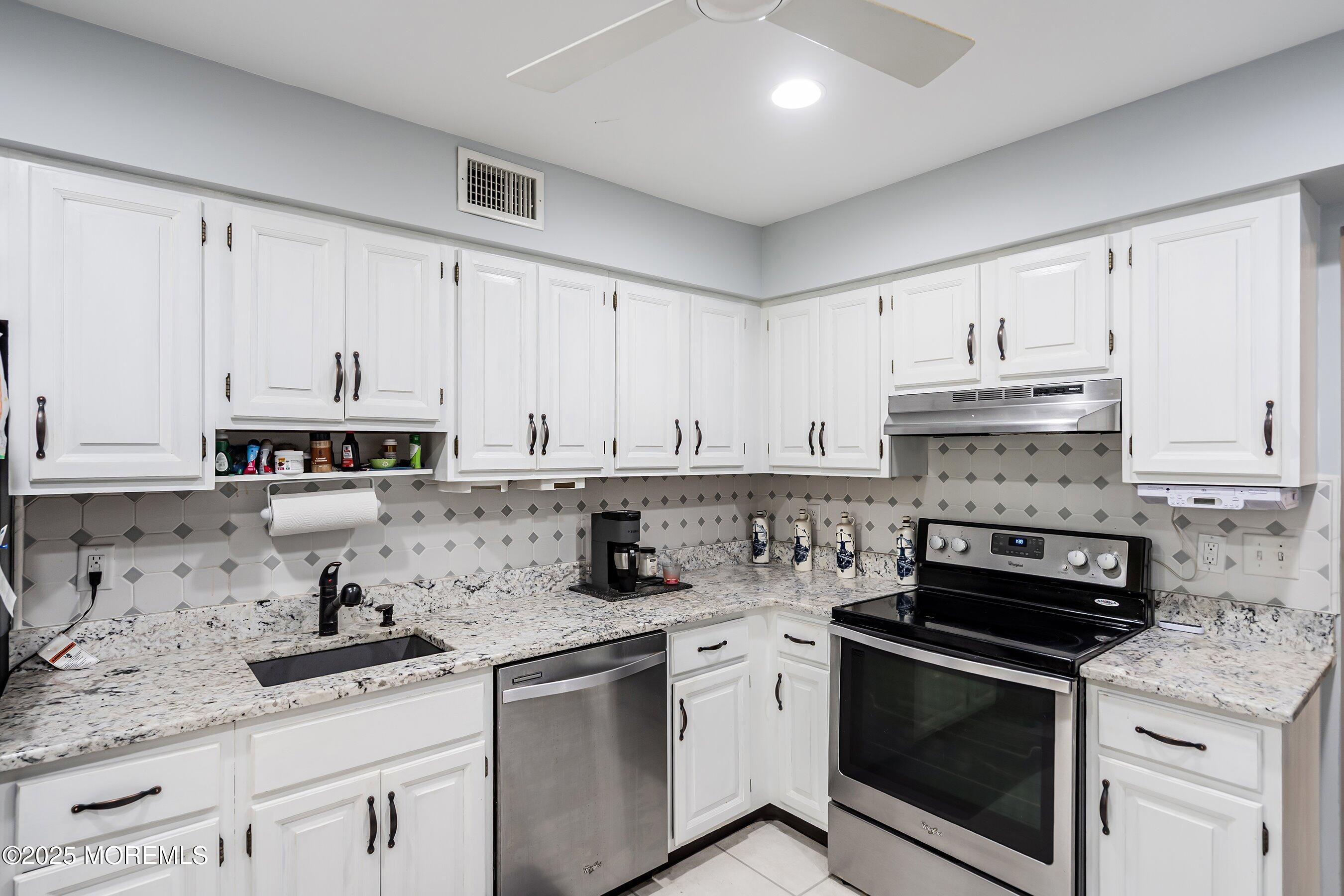 145 Central Avenue #8B, Island Heights, New Jersey image 9