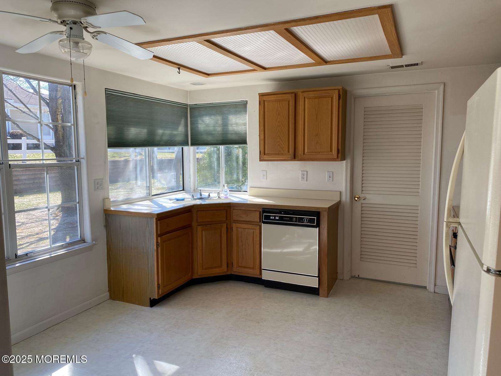 1042a Canterbury Drive, Manchester, New Jersey image 6