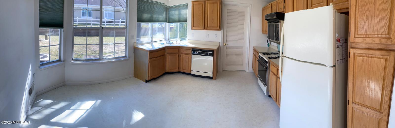 1042a Canterbury Drive, Manchester, New Jersey image 7