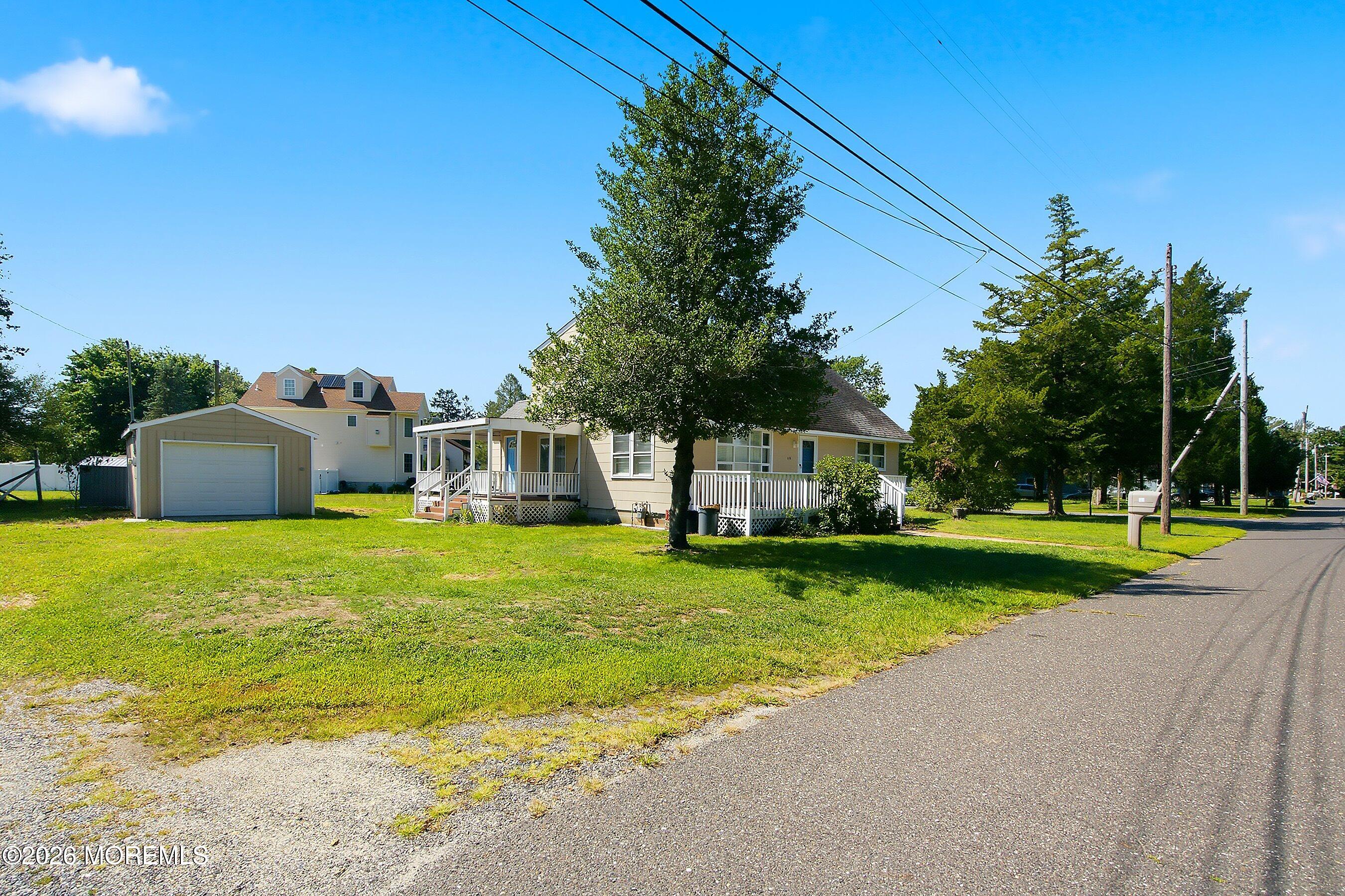 113 Kelly Avenue - Photo 4