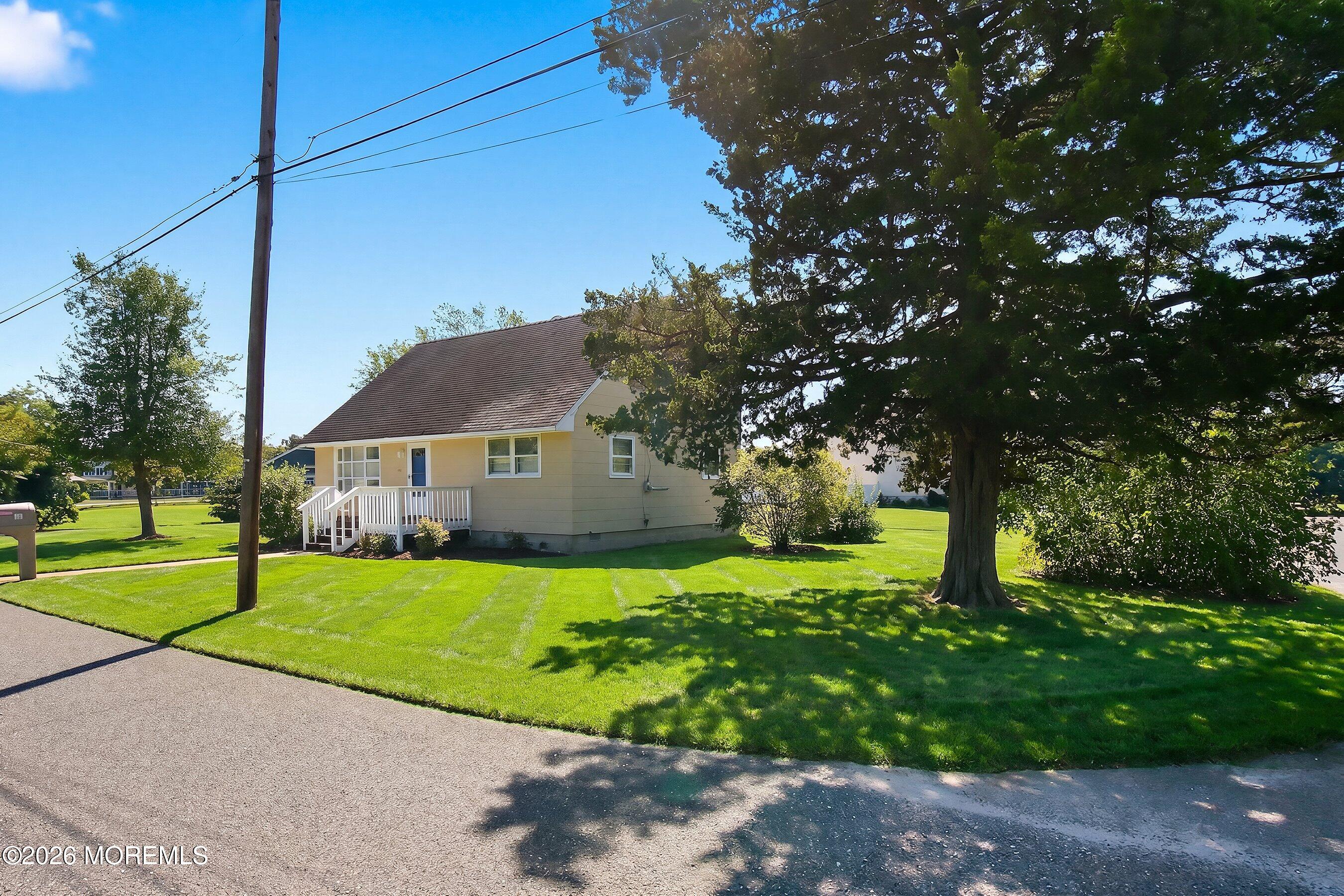 113 Kelly Avenue - Photo 3