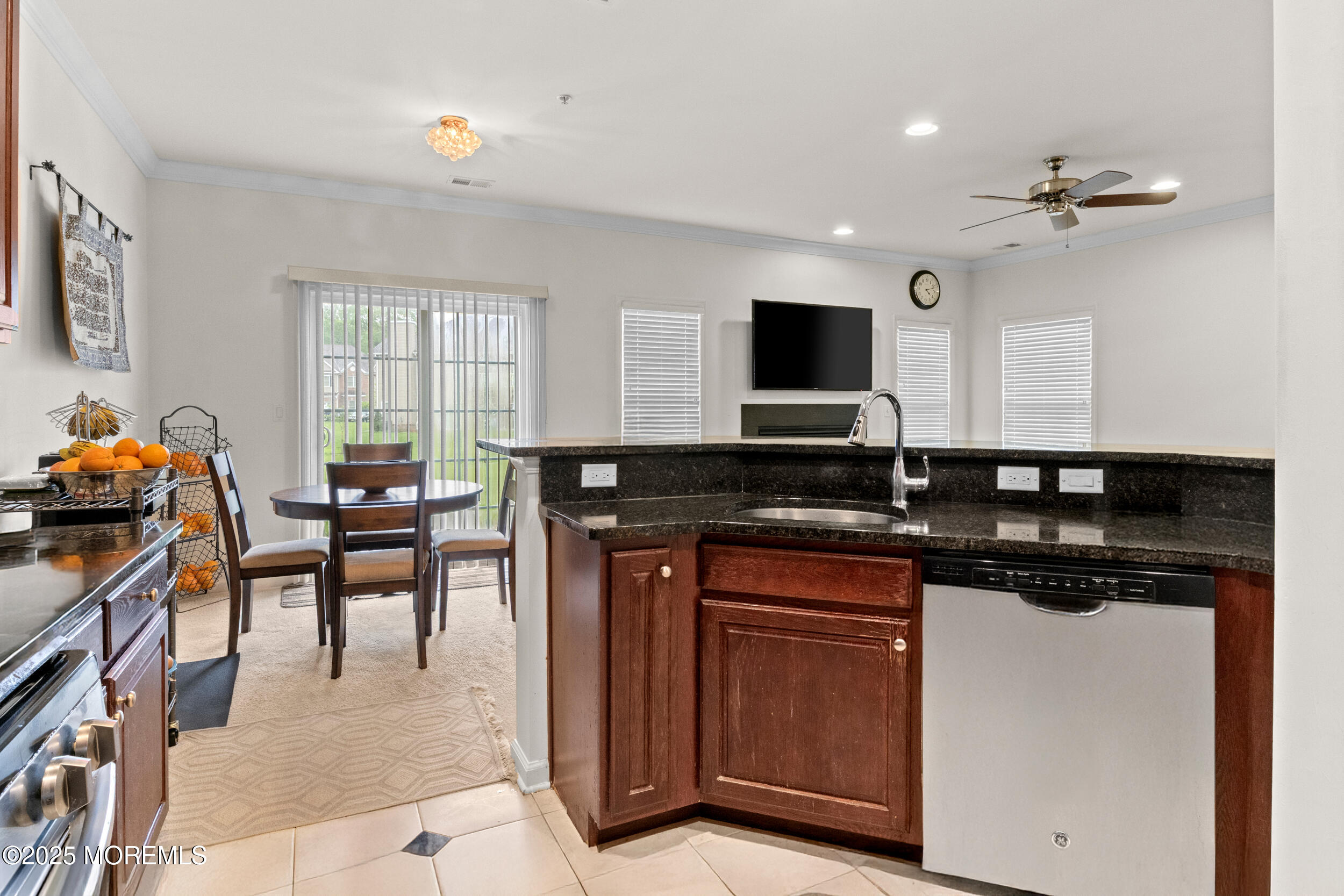 43 Morgan Way #43, Monroe Township, New Jersey image 6
