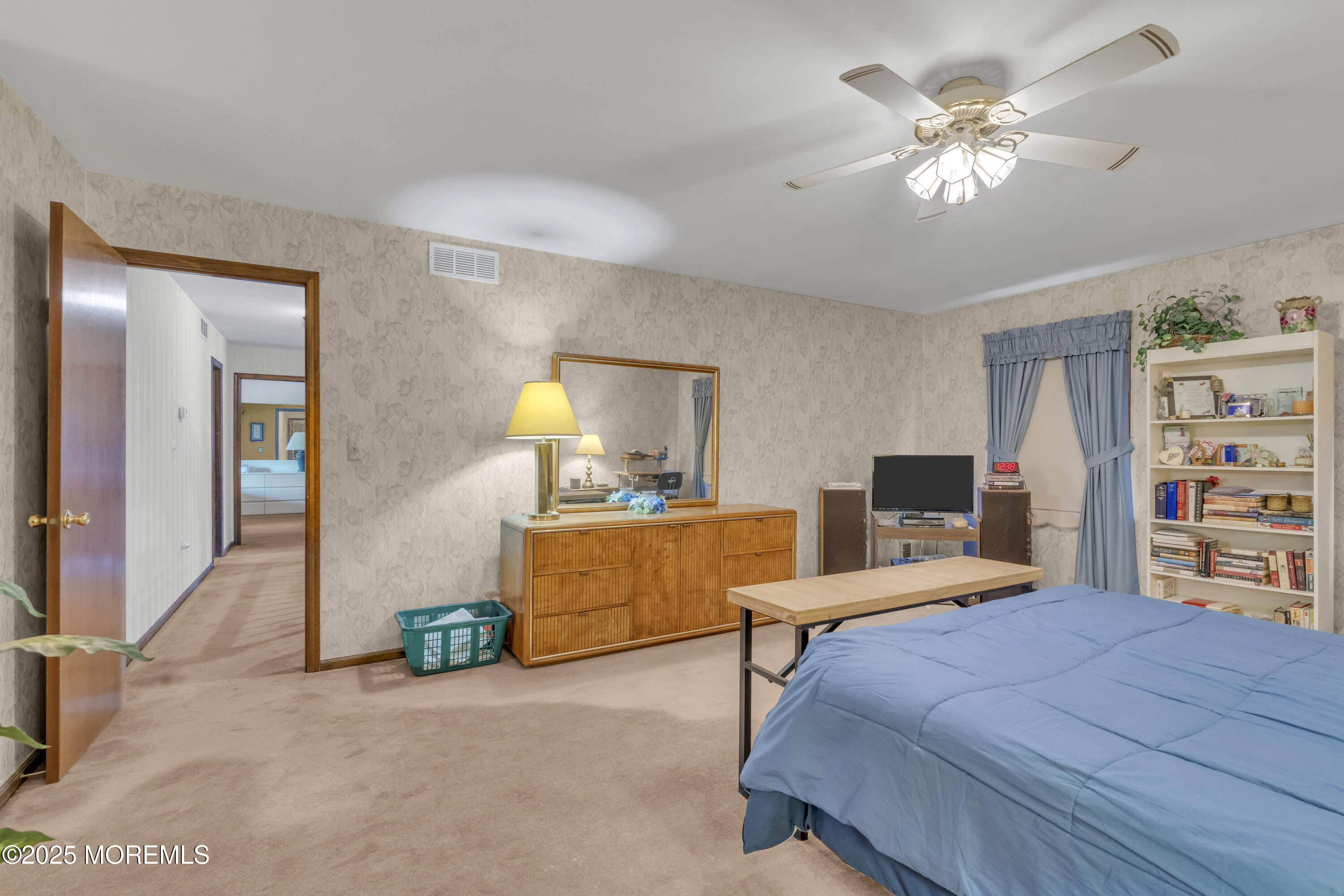 24 Laird Road, Middletown, New Jersey image 26