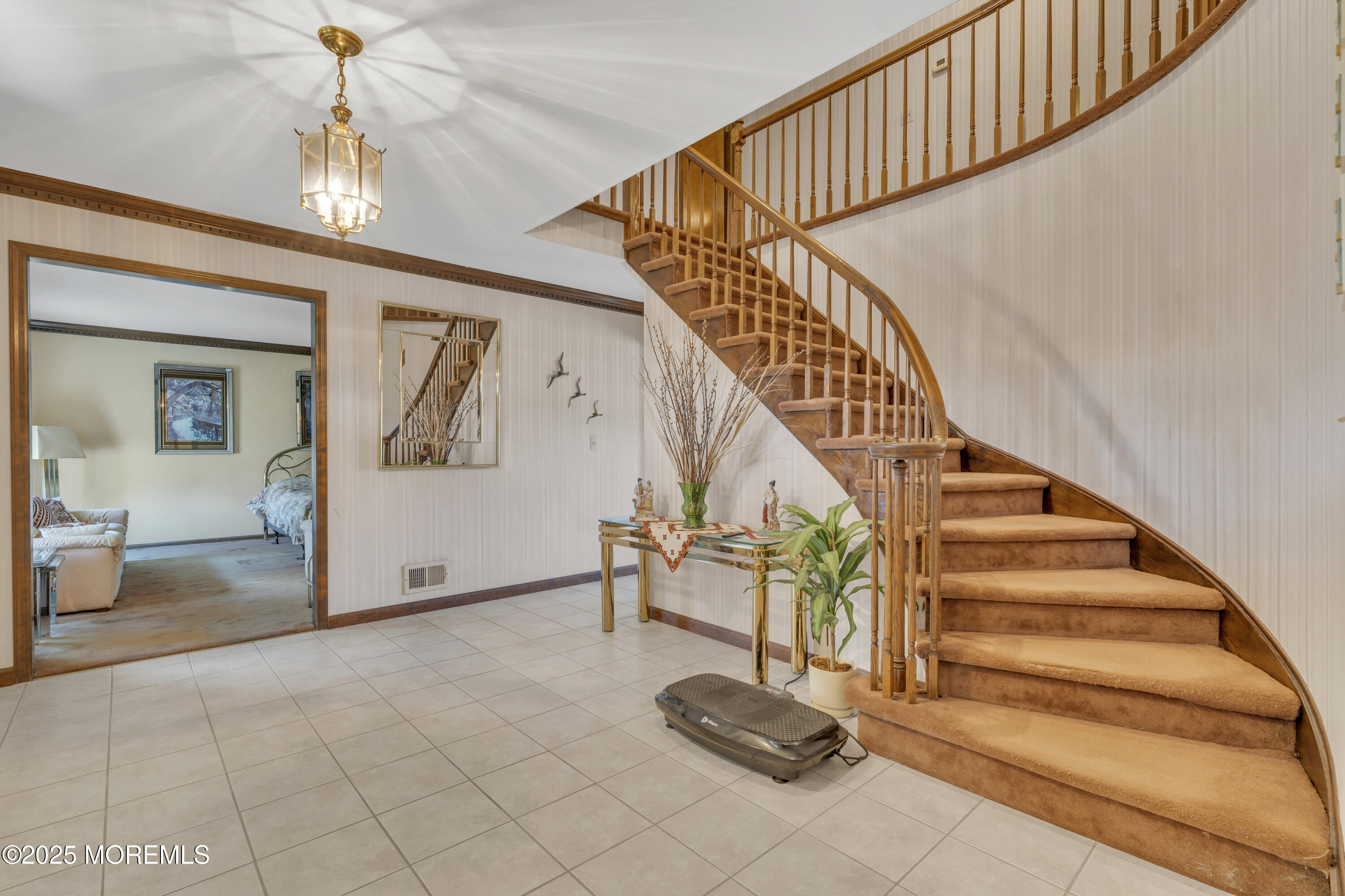 24 Laird Road, Middletown, New Jersey image 4