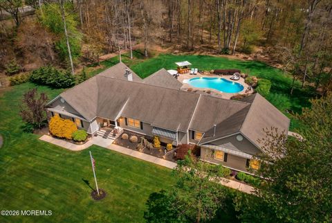 Photo of 83 Oak Glen Road, Howell, NJ 07731 (MLS # 22611306)