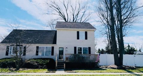 Homes For Sale - 620 Morningside Avenue<br/> Union Beach, NJ 07735