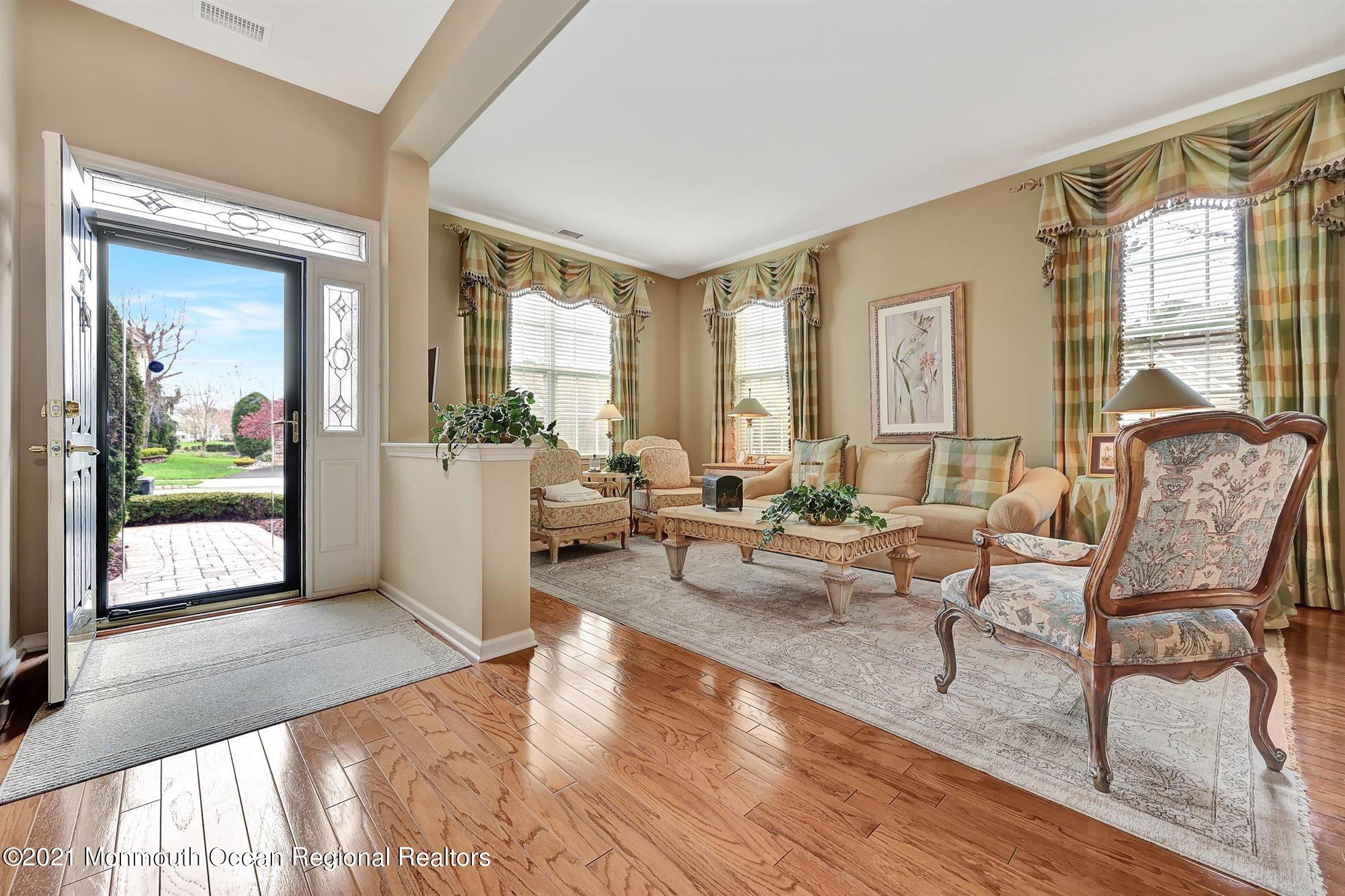 41 Portchester Drive