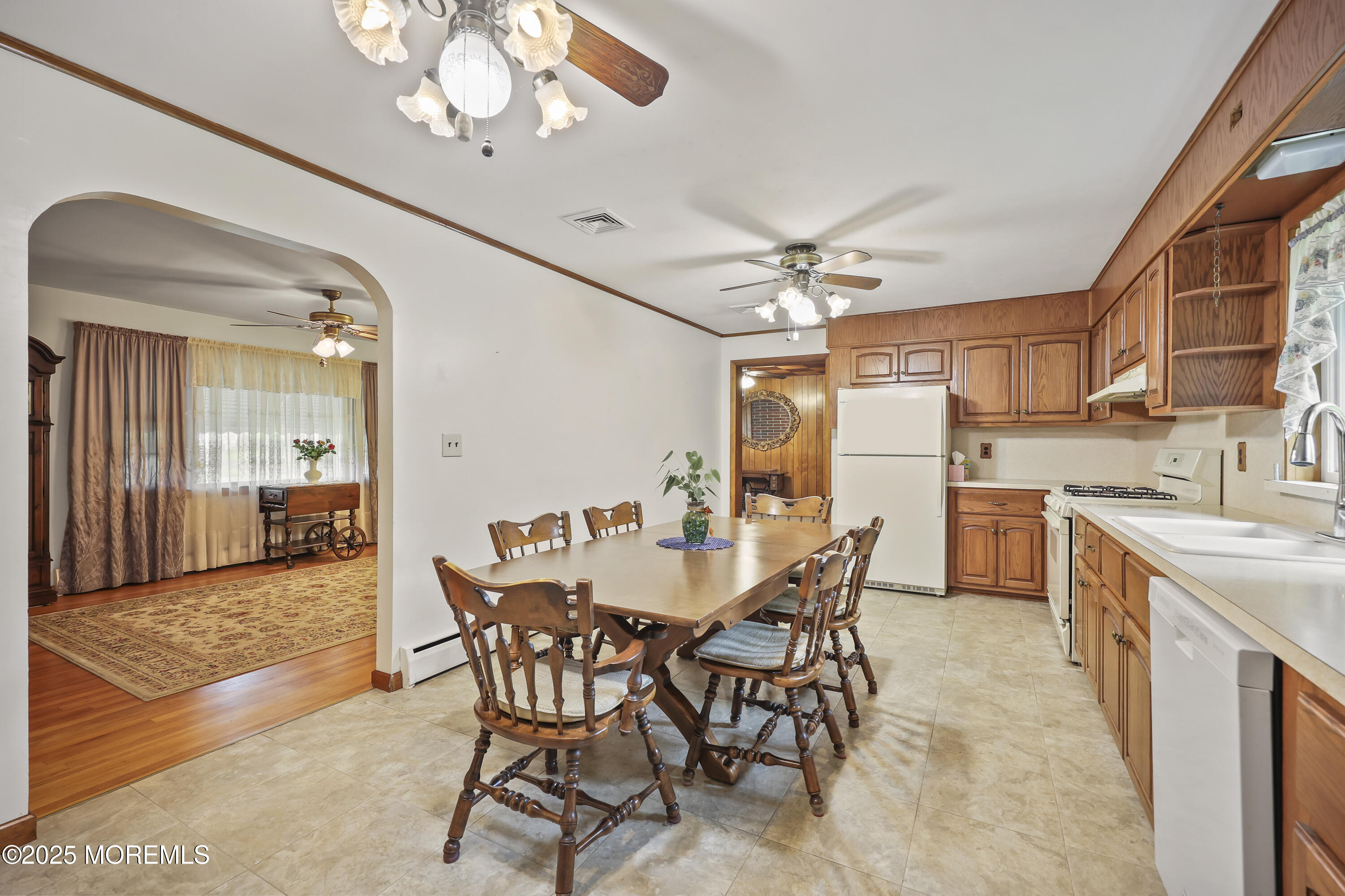 624 Lloyd Road, Aberdeen, New Jersey image 15
