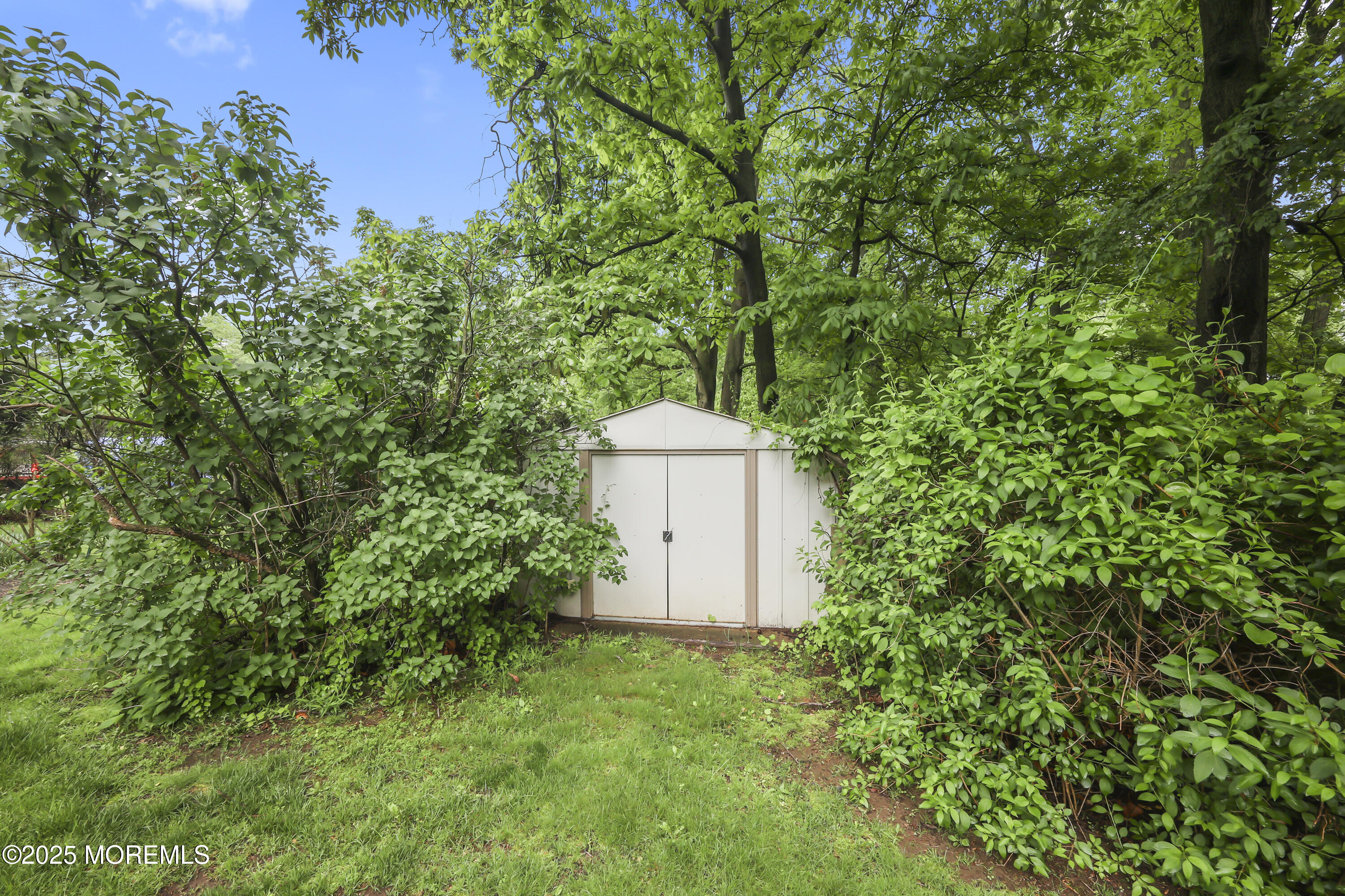 624 Lloyd Road, Aberdeen, New Jersey image 31