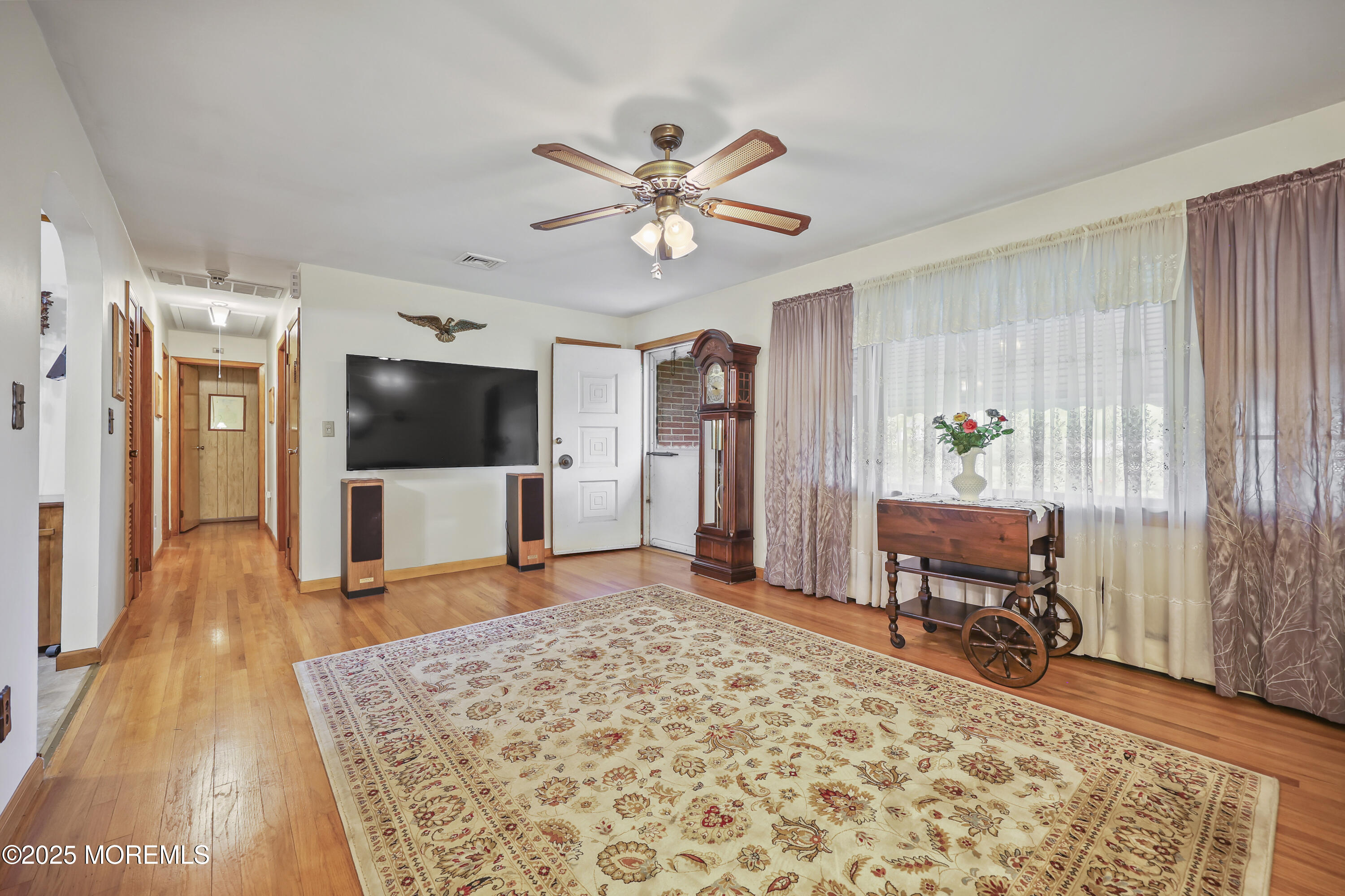 624 Lloyd Road, Aberdeen, New Jersey image 9
