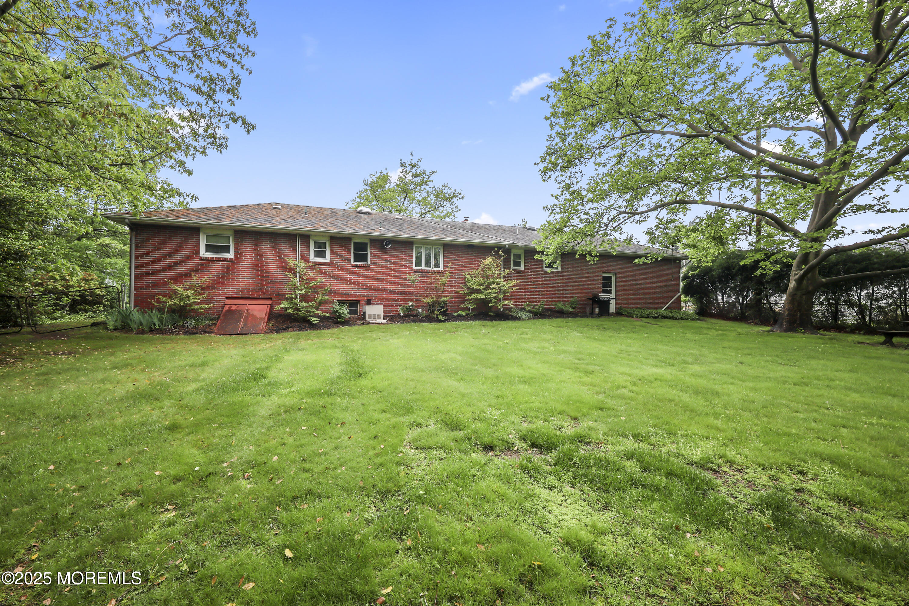 624 Lloyd Road, Aberdeen, New Jersey image 30