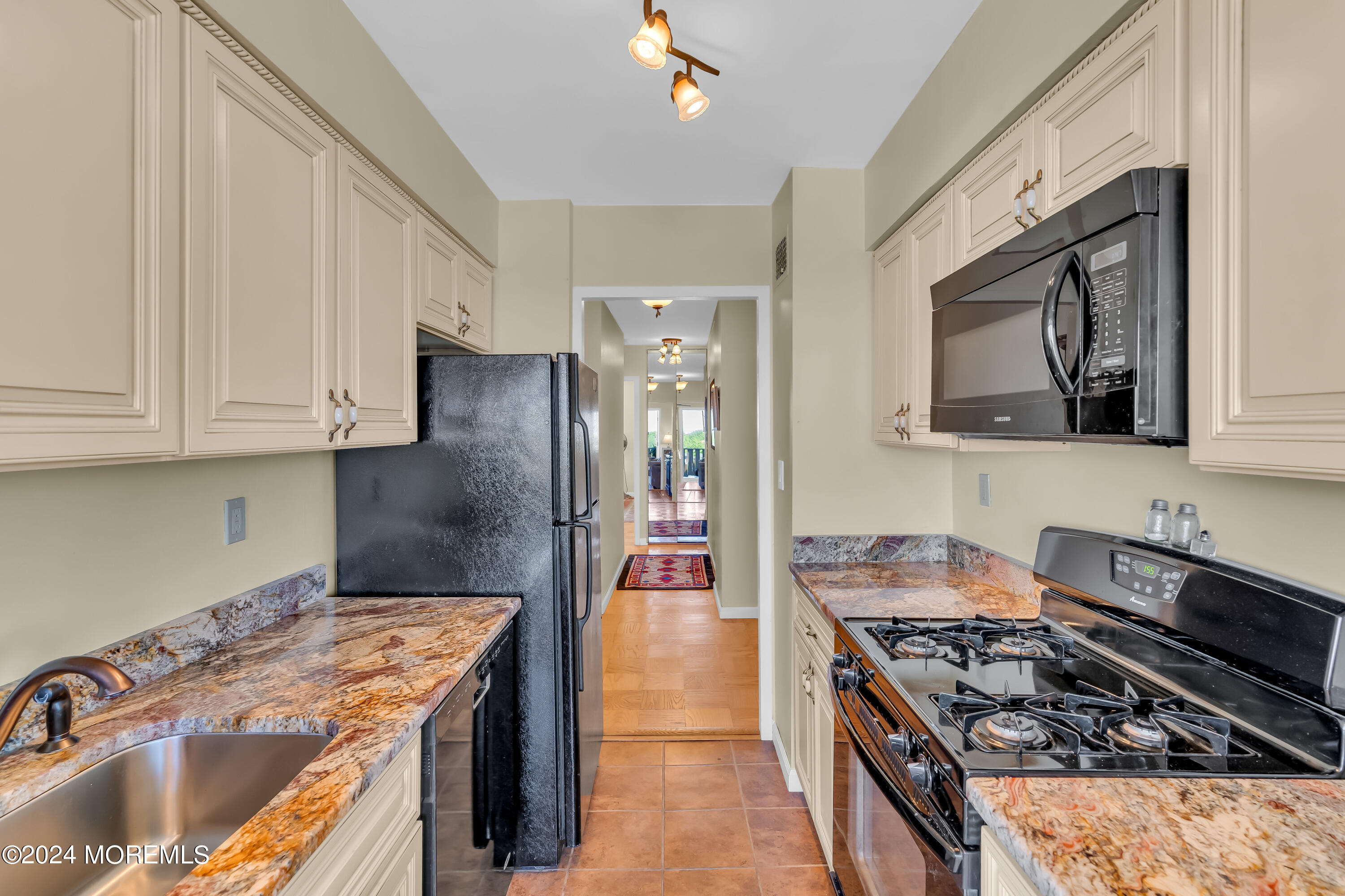 510 Deal Lake Drive #6H, Asbury Park, New Jersey image 9