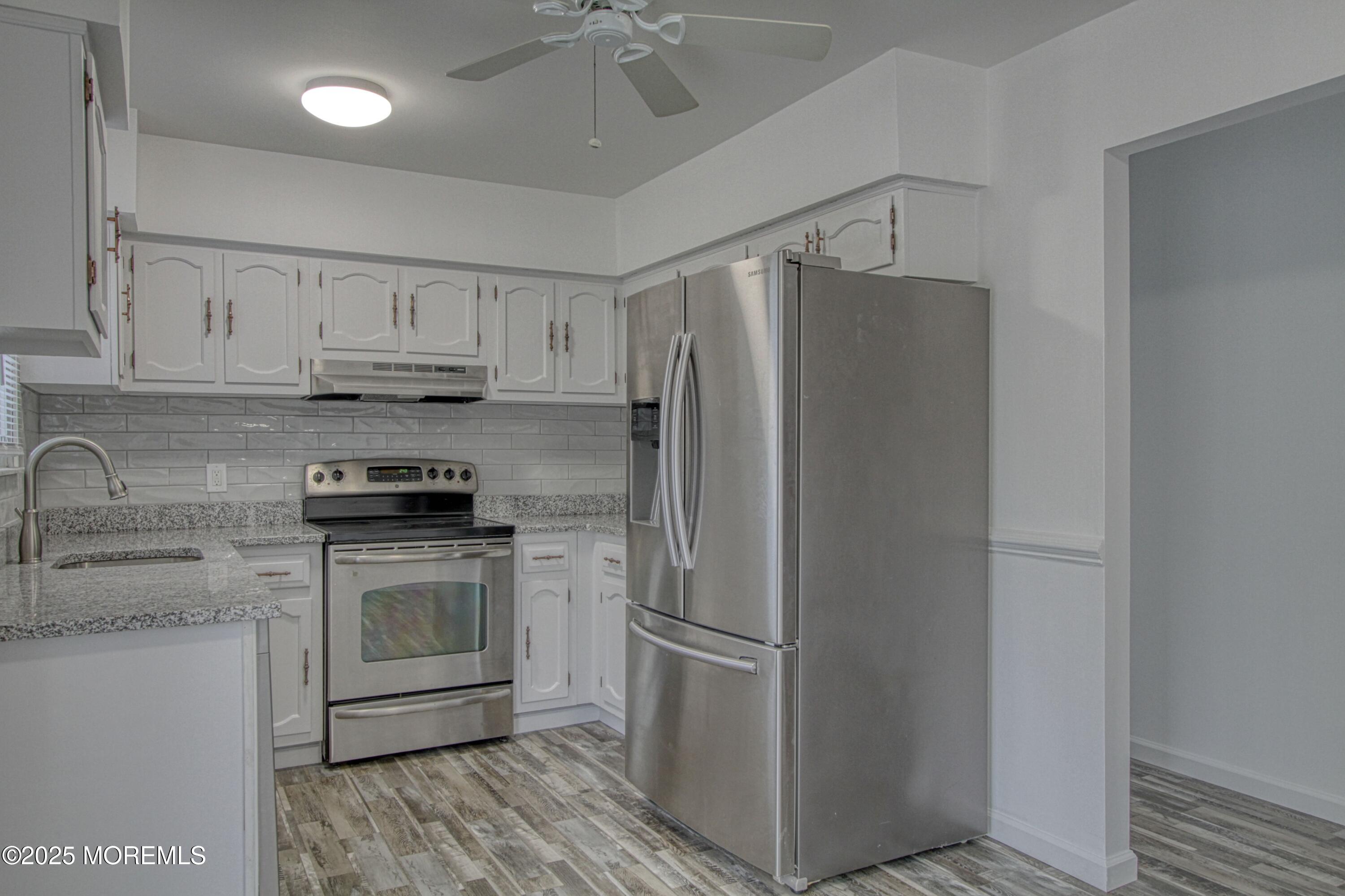 1 Stonybrook Court B