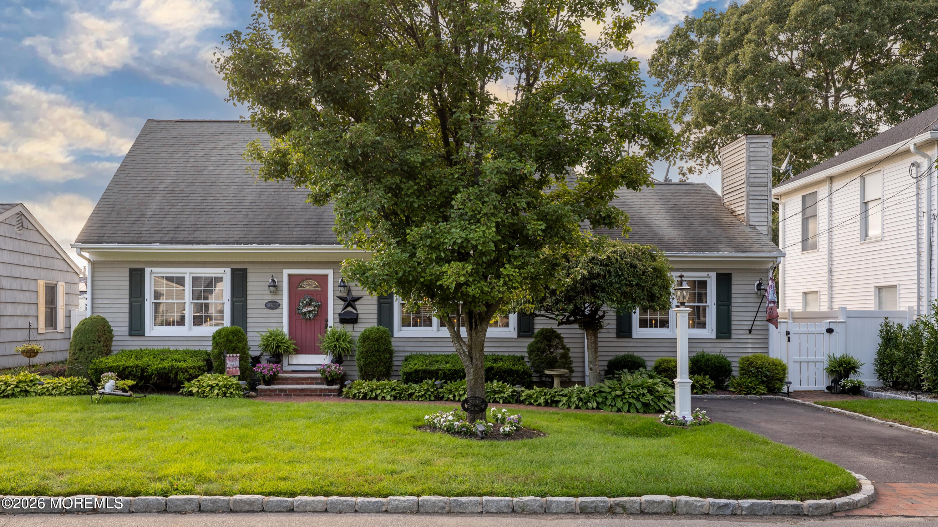 1323 Sunrise Avenue