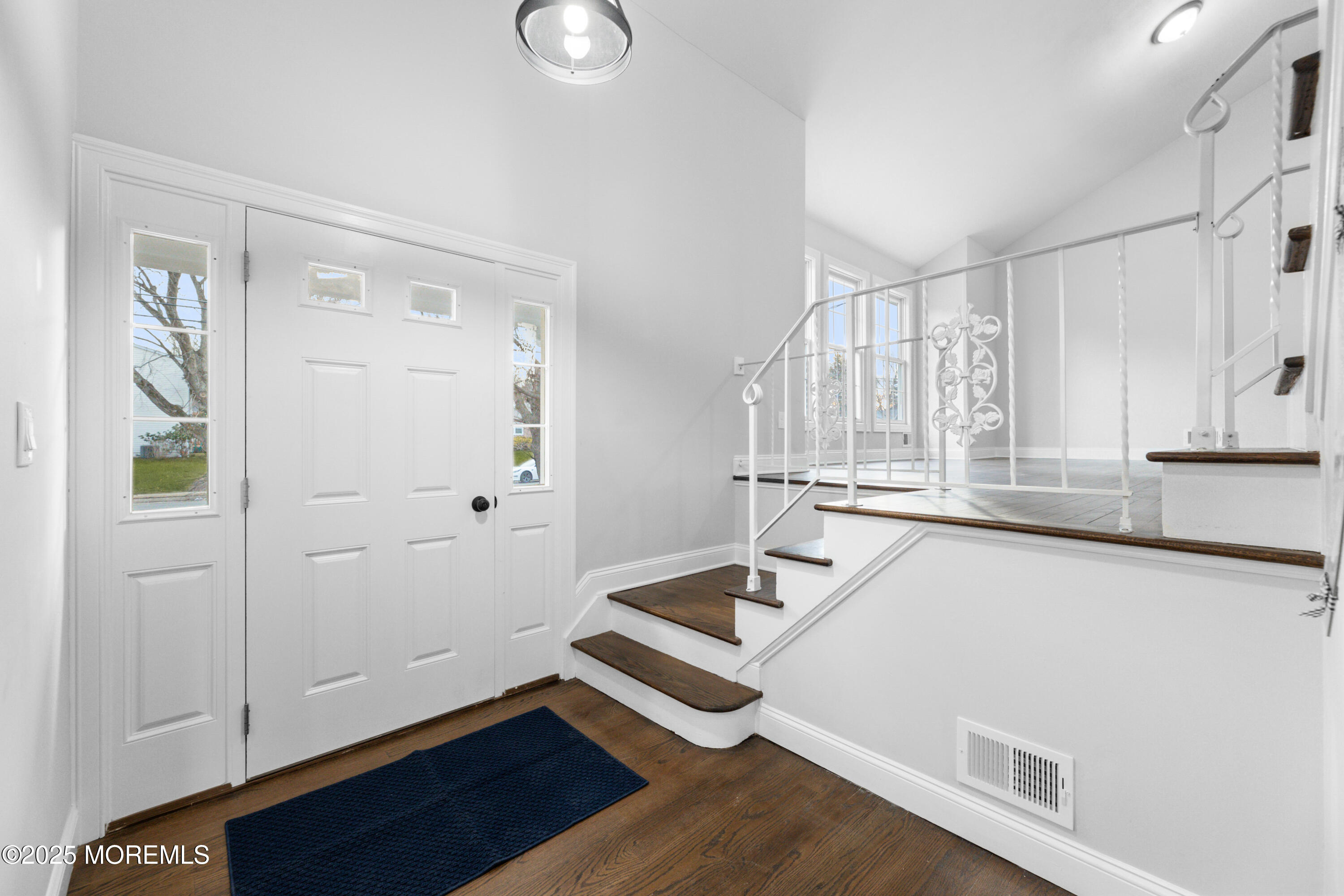 16 Longfellow Terrace, Morganville, New Jersey image 5