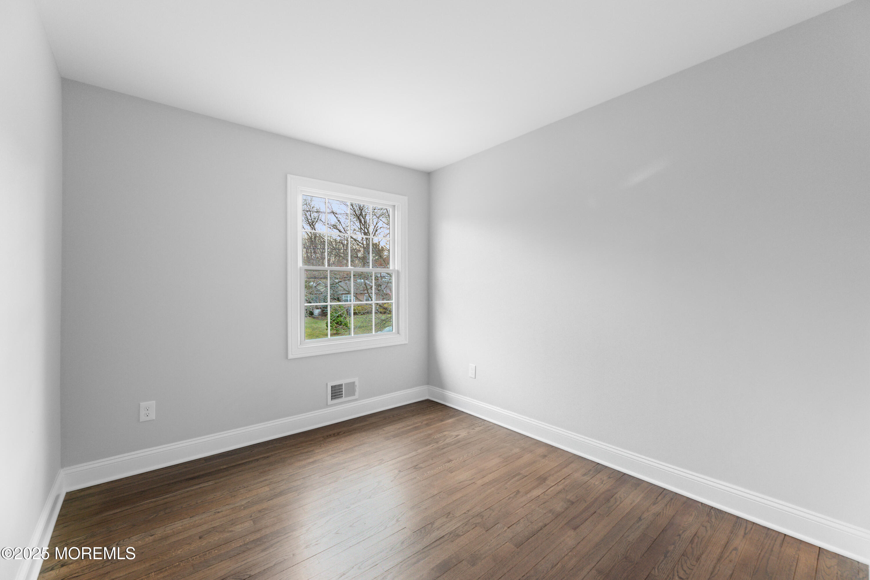 16 Longfellow Terrace, Morganville, New Jersey image 26